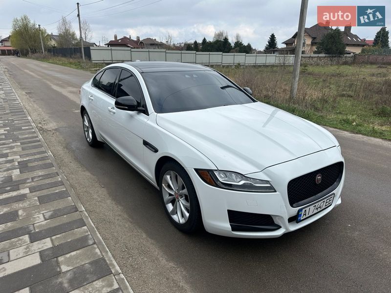 Седан Jaguar XF 2016 в Киеве фото 10 Седан Jaguar XF 2016 в Киеве