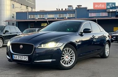 Седан Jaguar XF 2016 в Києві