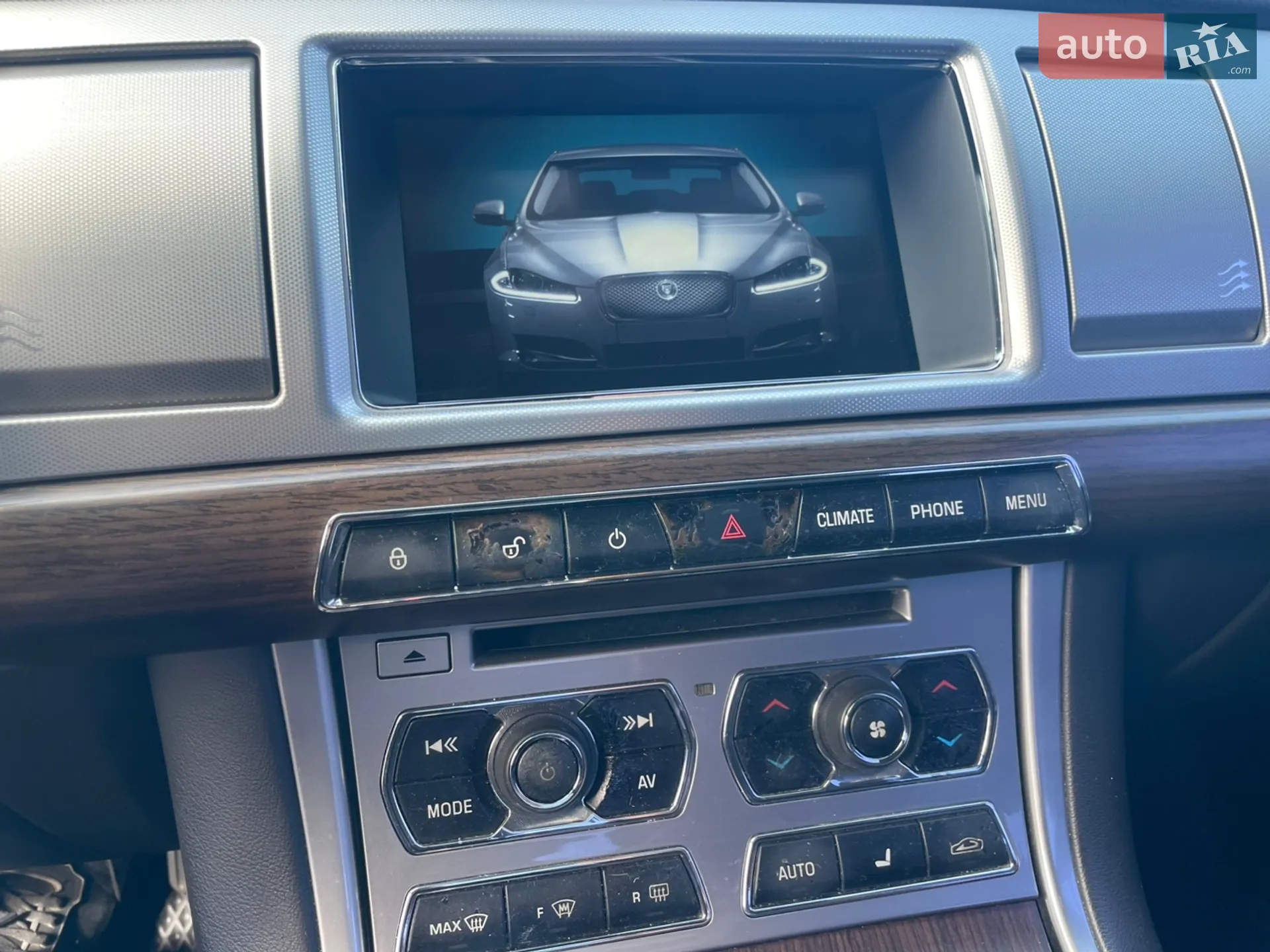 2013 Jaguar XF - мініатюра 33