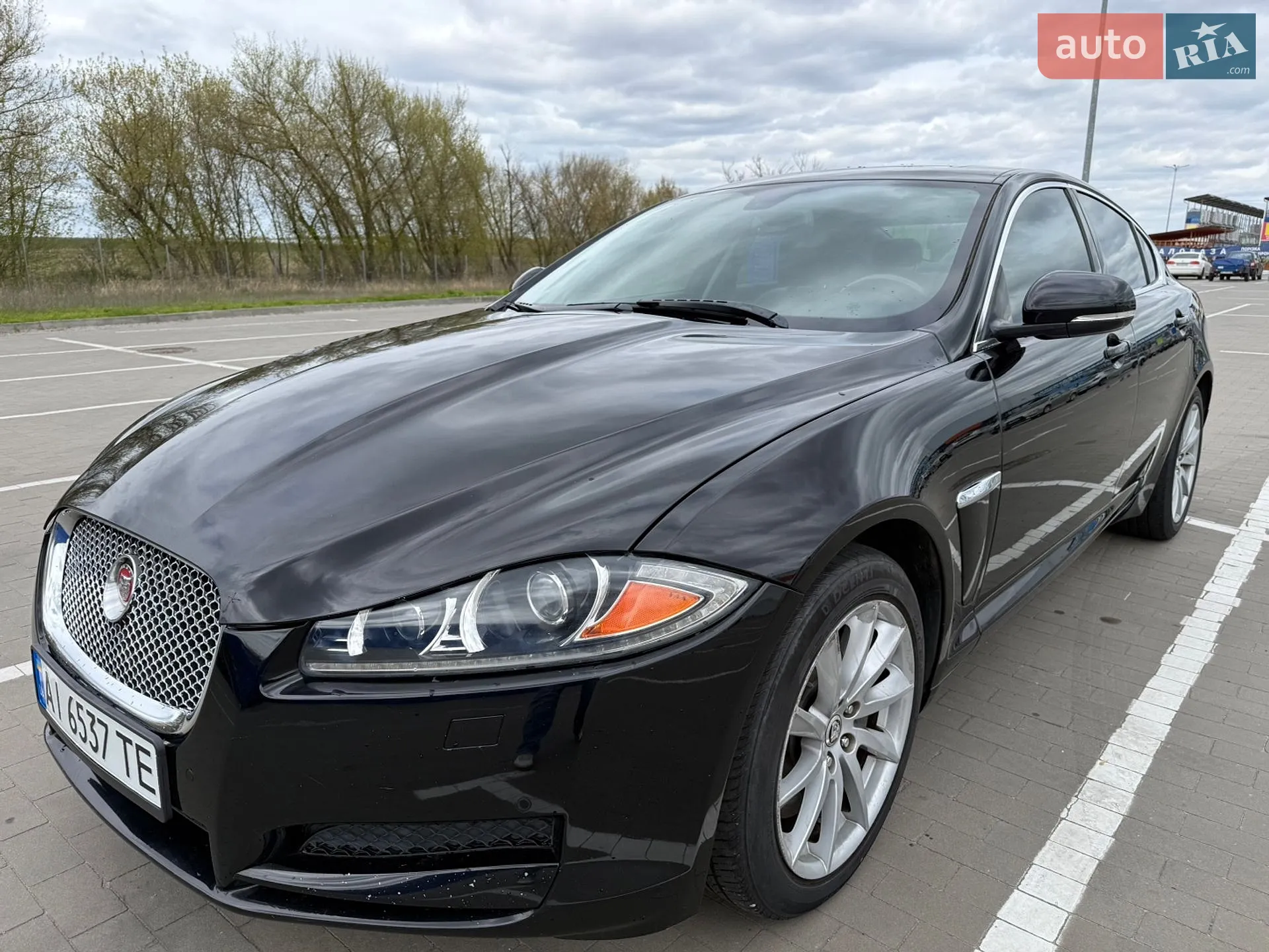 2012 Jaguar XF - мініатюра 10