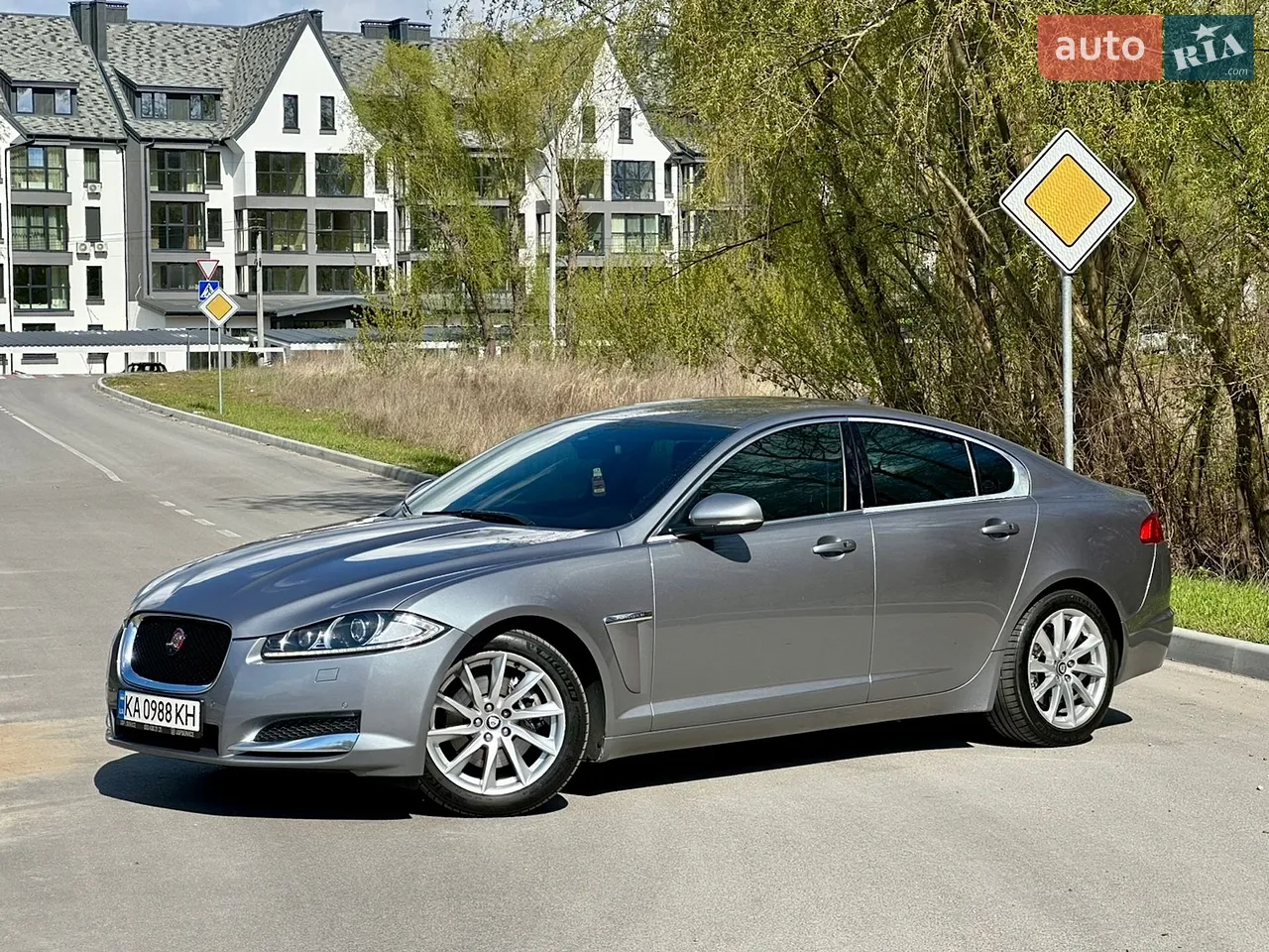 2015 Jaguar XF - мініатюра 13