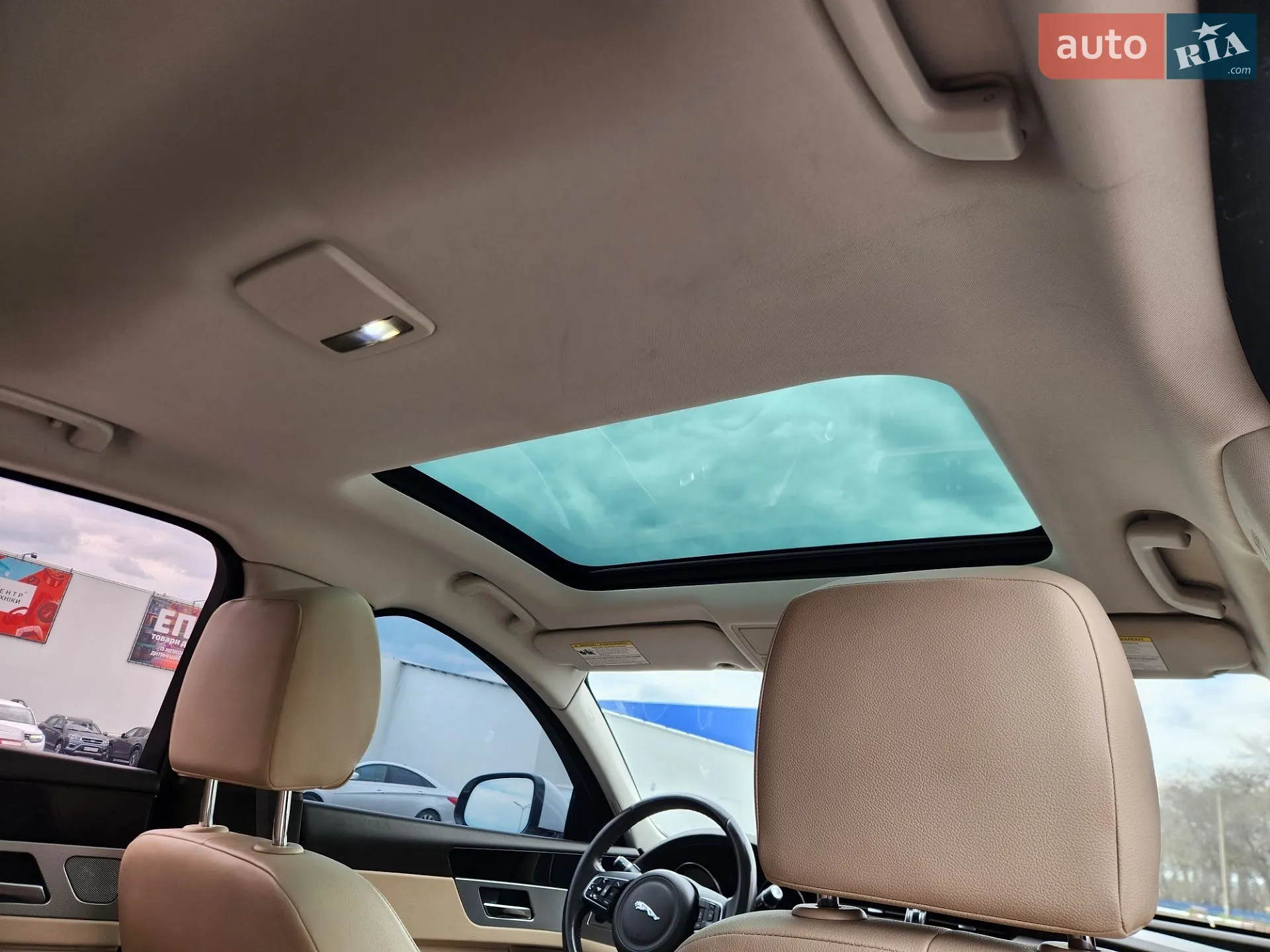 2015 Jaguar XF - мініатюра 16