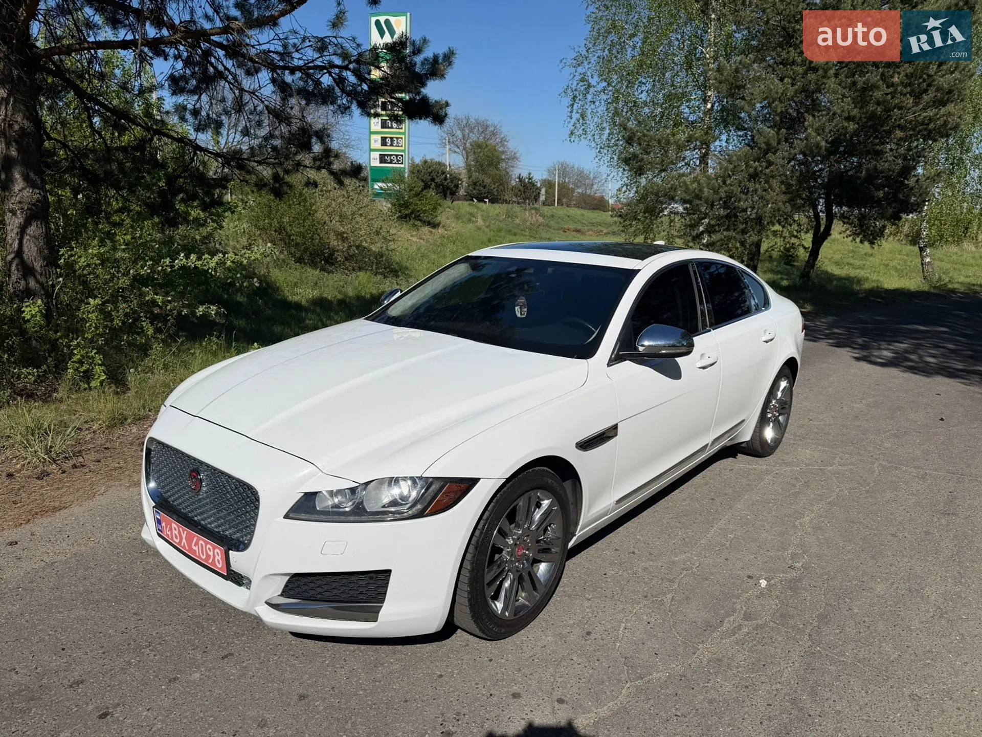 2019 Jaguar XF - фото 1