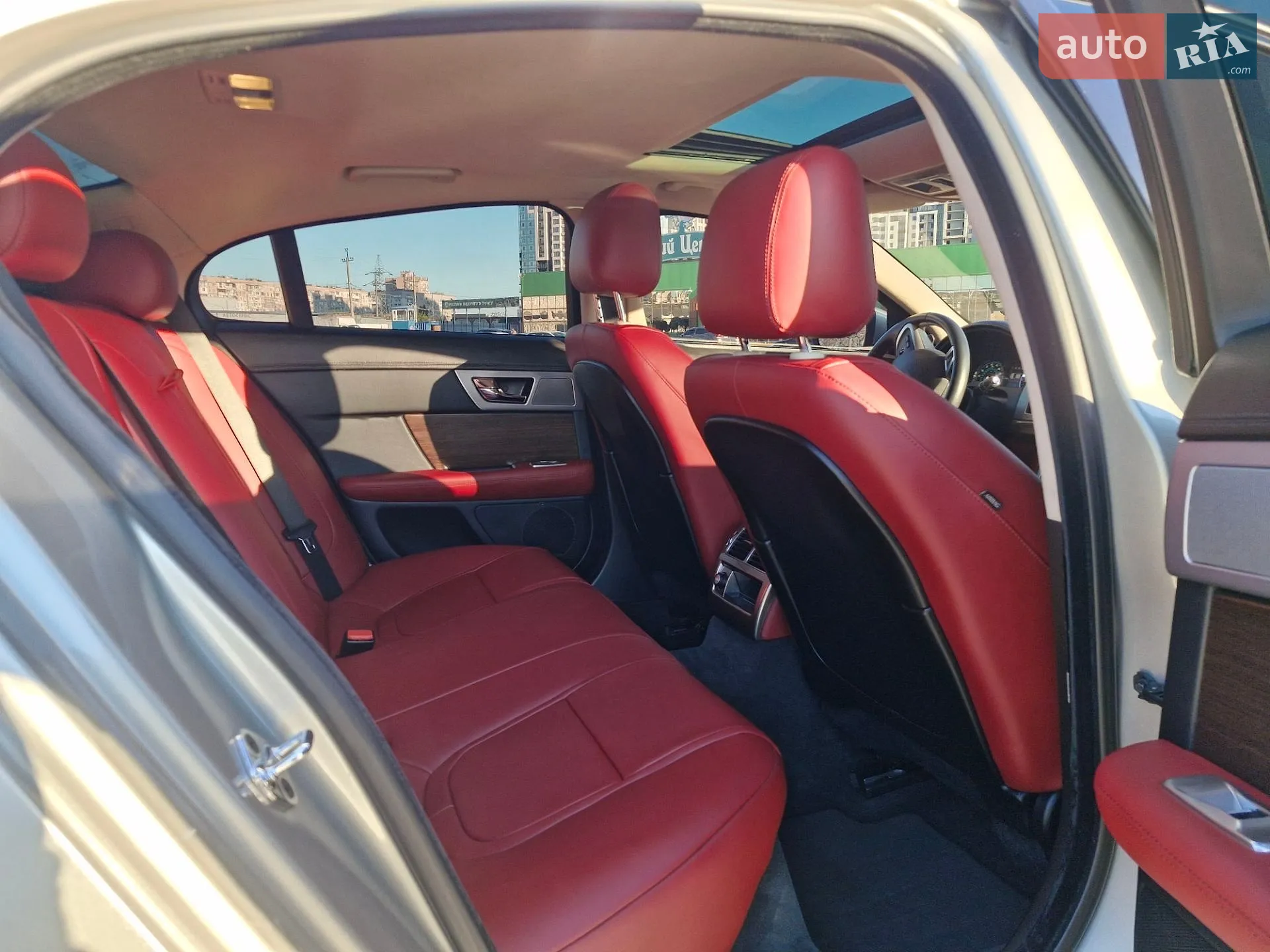 2013 Jaguar XF - мініатюра 15
