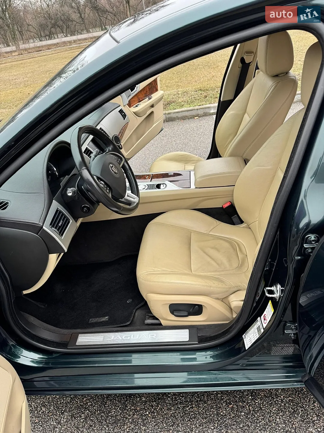 2015 Jaguar XF - мініатюра 2