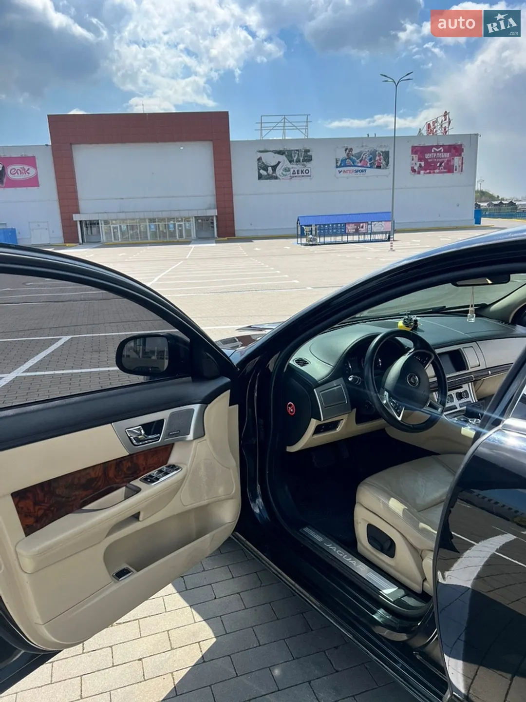 2015 Jaguar XF - мініатюра 9