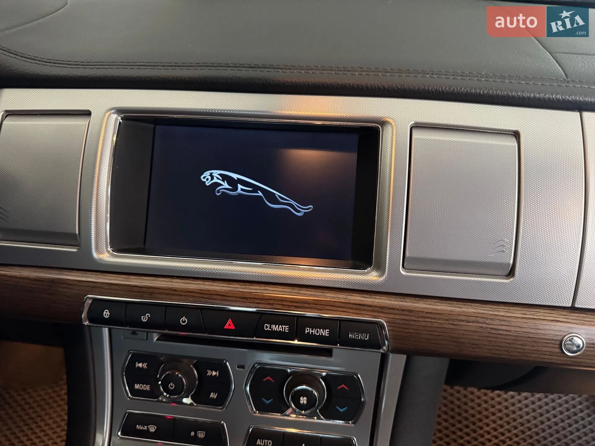 2013 Jaguar XF - мініатюра 15