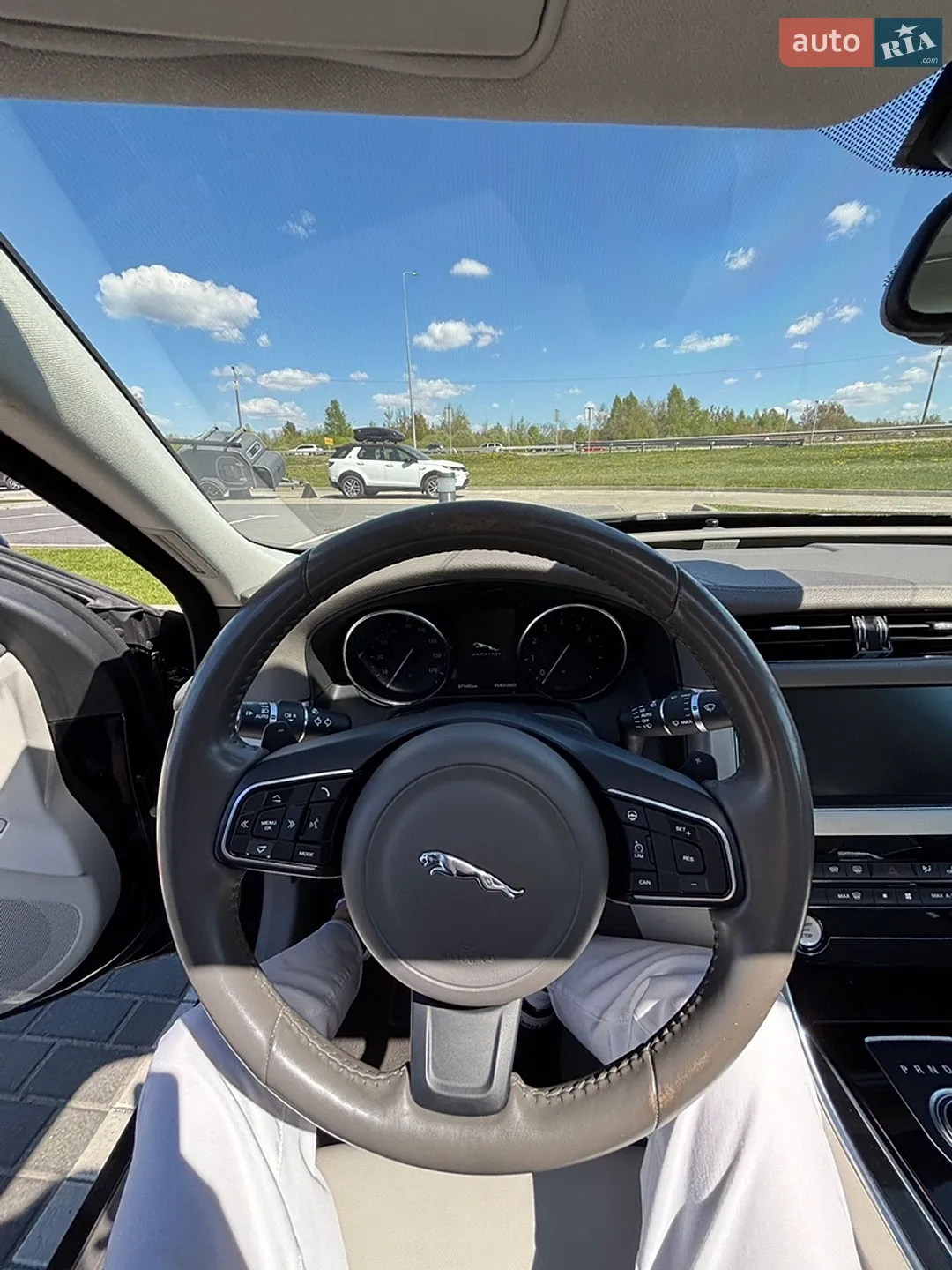 2016 Jaguar XF - мініатюра 14