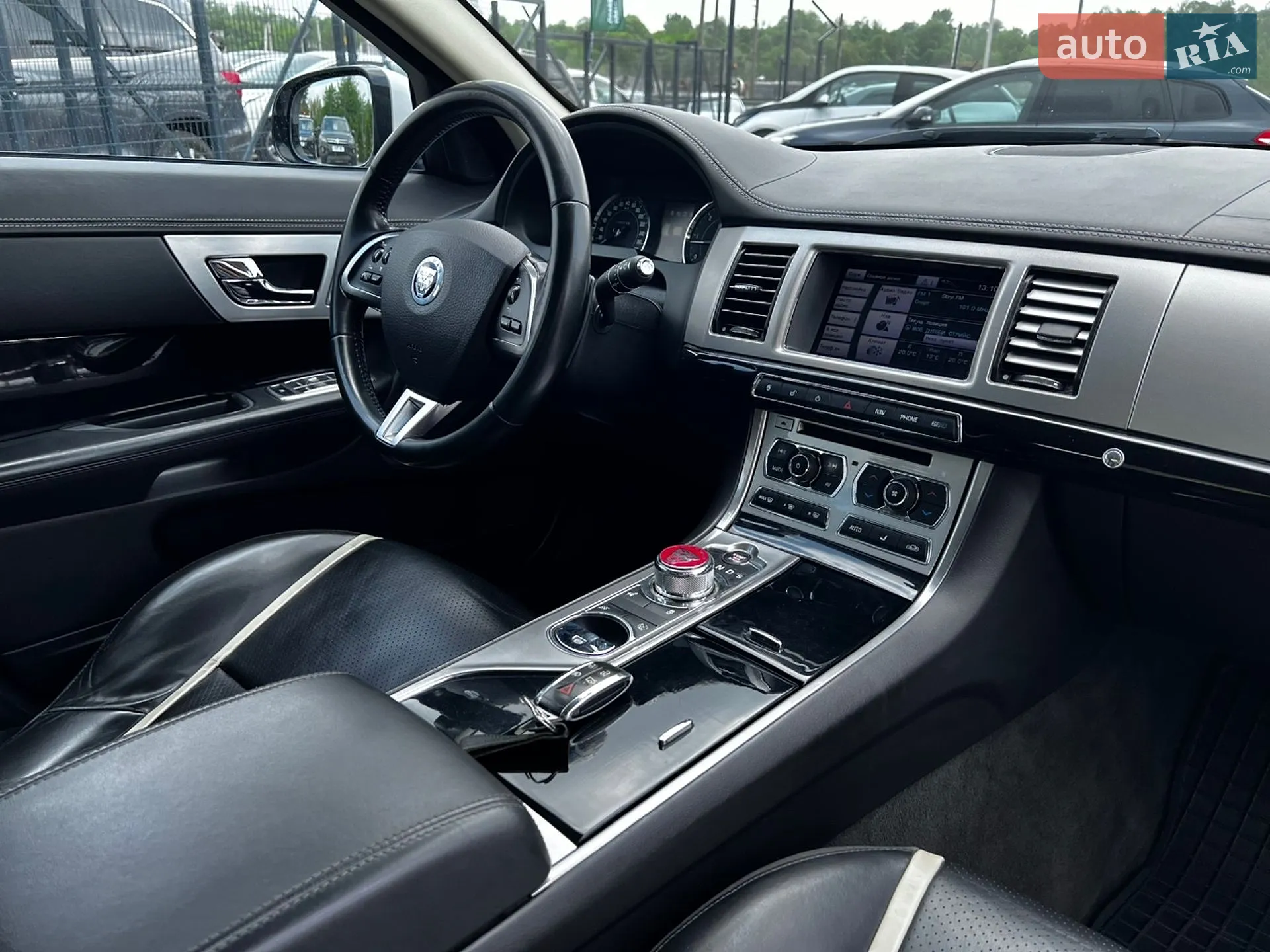 2012 Jaguar XF - мініатюра 29