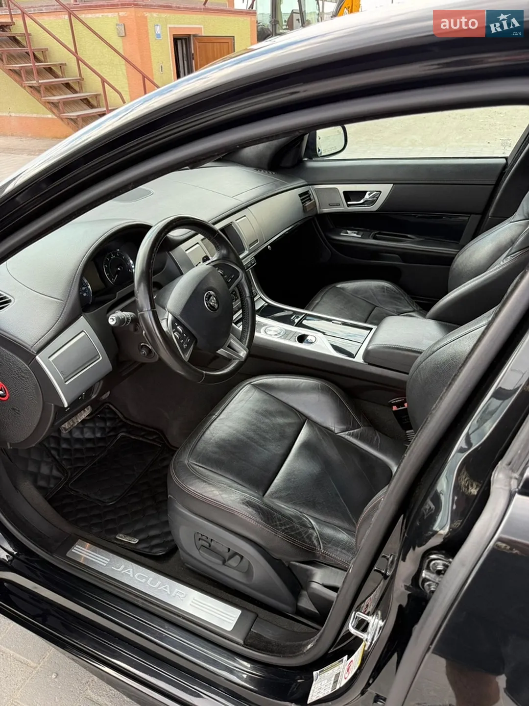2015 Jaguar XF - мініатюра 15