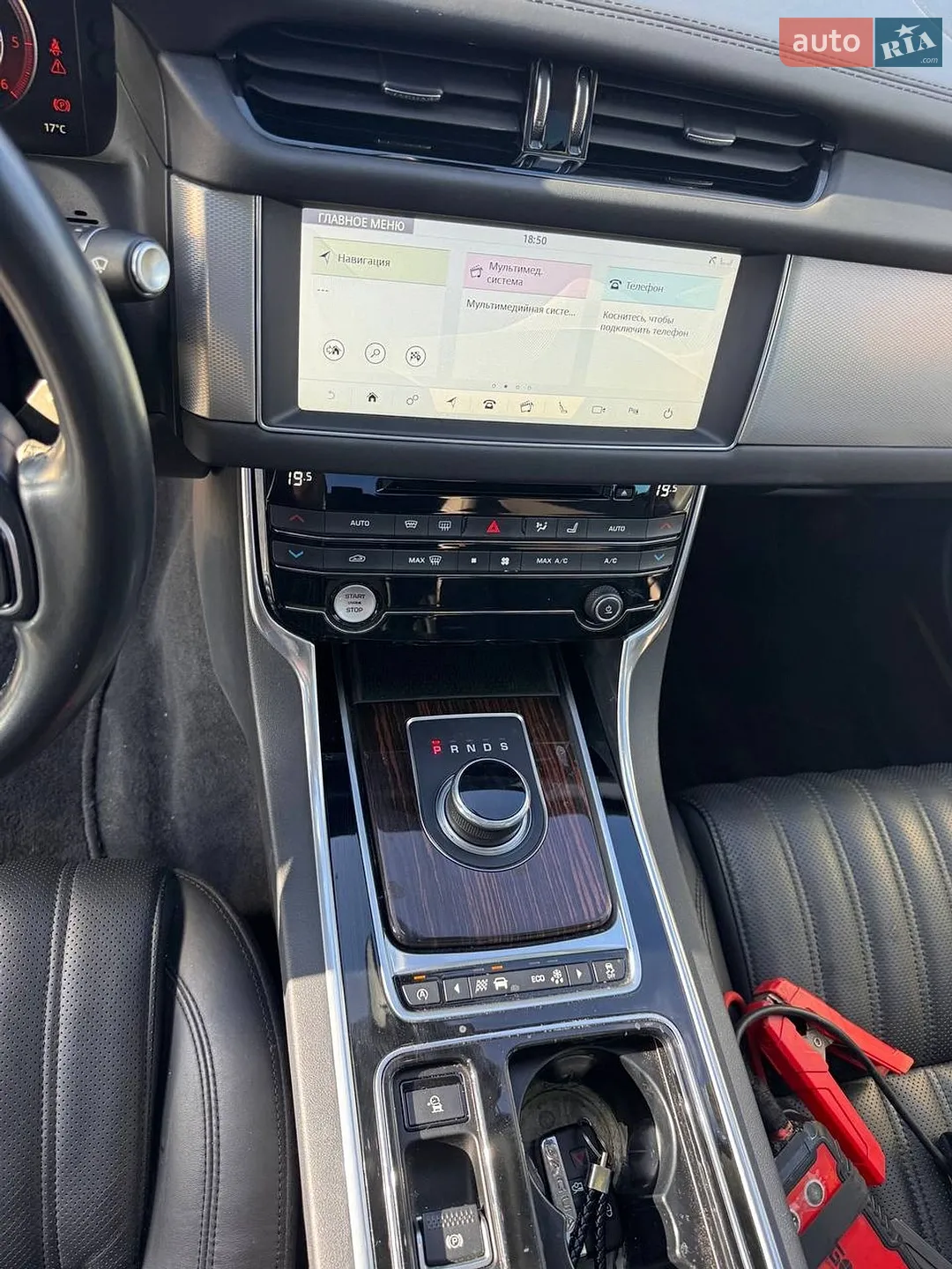 2016 Jaguar XF - мініатюра 15