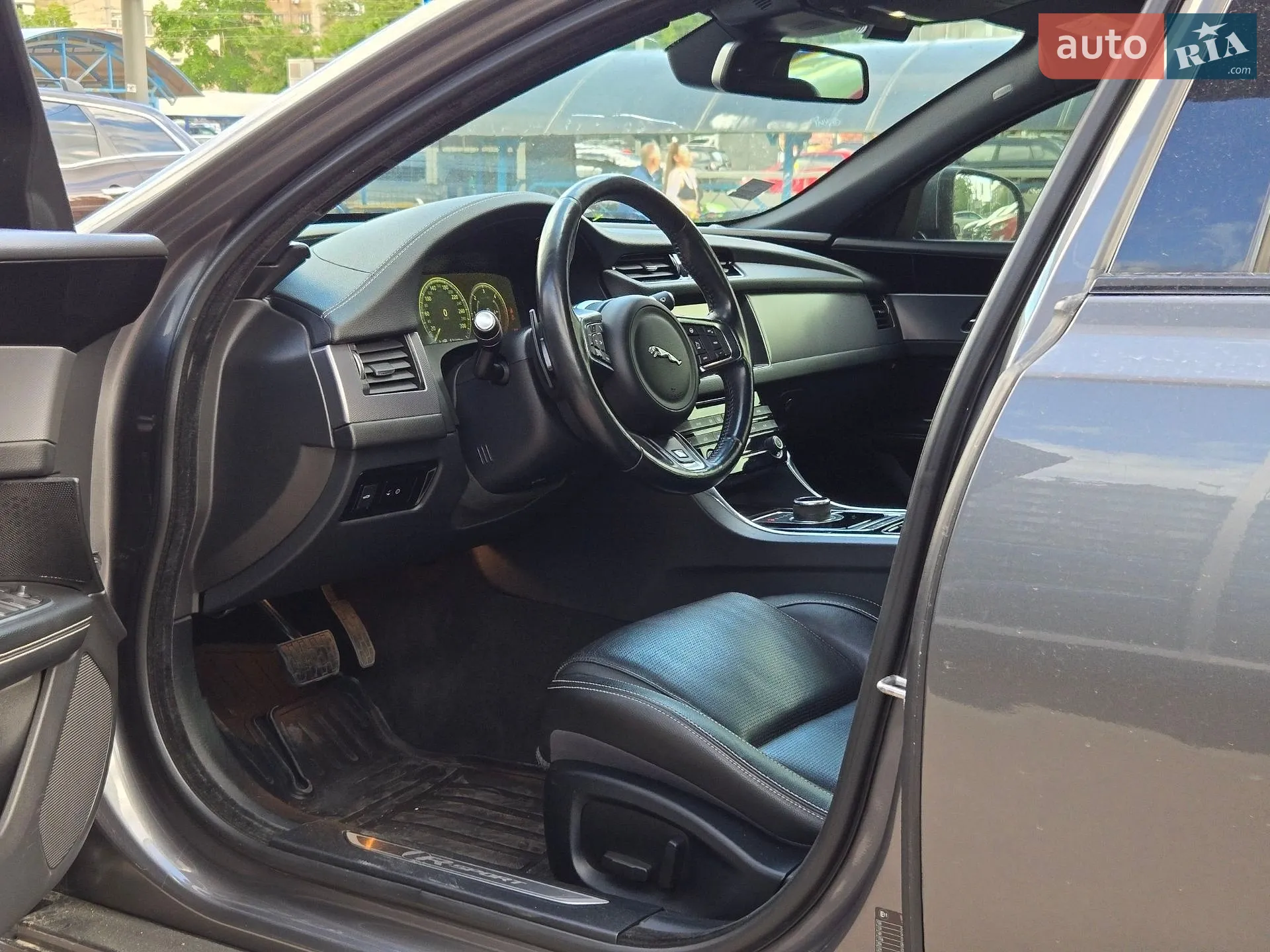 2016 Jaguar XF - мініатюра 10