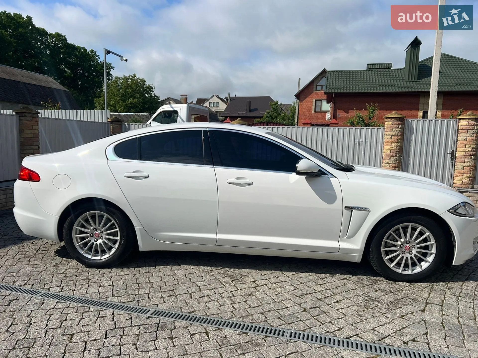 2014 Jaguar XF - мініатюра 14
