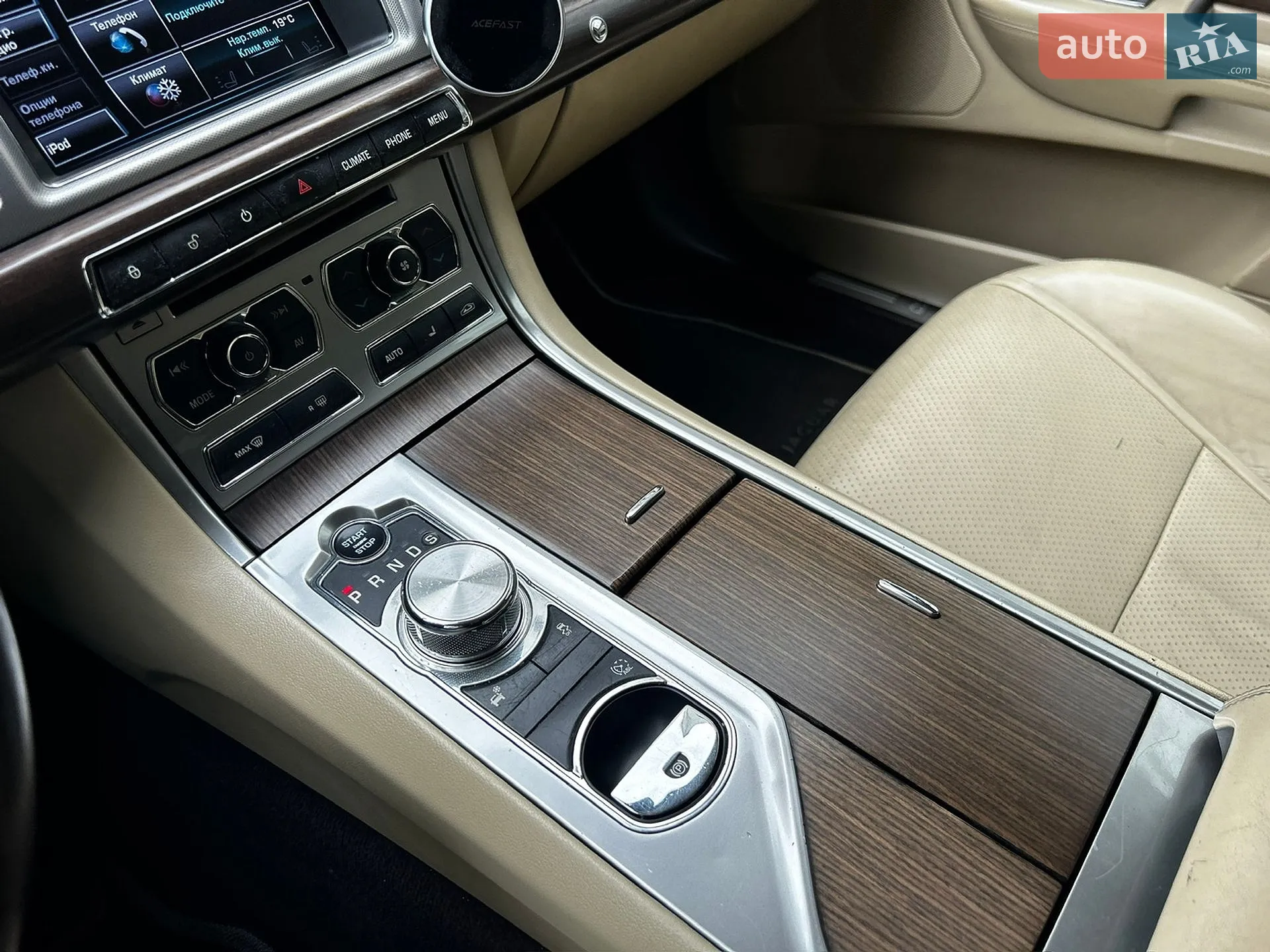 2012 Jaguar XF - мініатюра 24