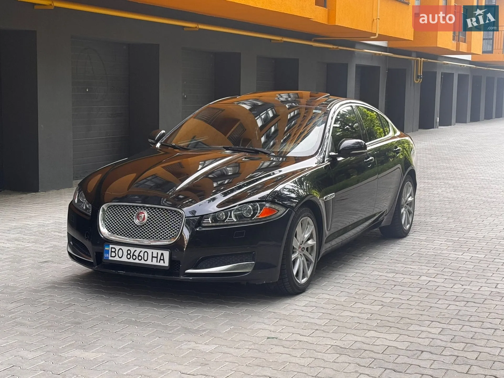 2013 Jaguar XF - мініатюра 2