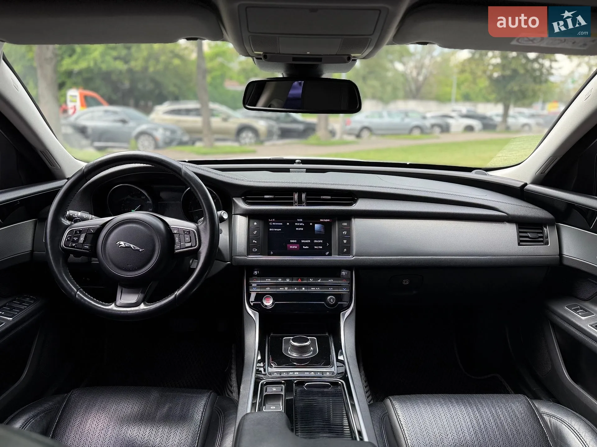 2016 Jaguar XF - мініатюра 9