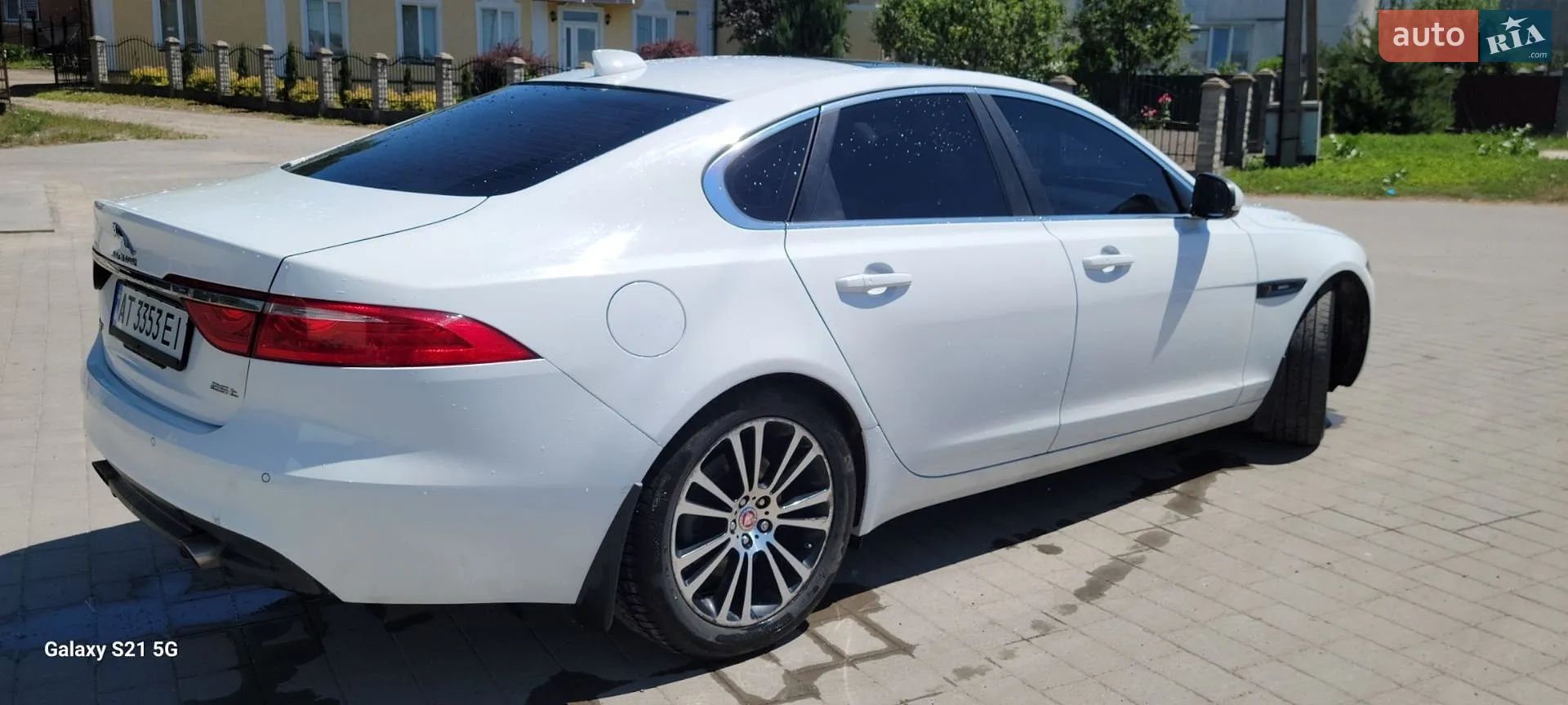 Jaguar XF 2018 VIN SAJBE4FX4KCY74392 фото оголошення 2 з 15