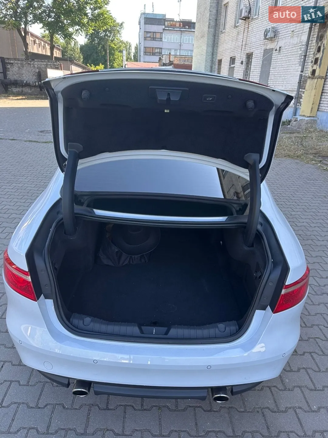 2016 Jaguar XF - мініатюра 7