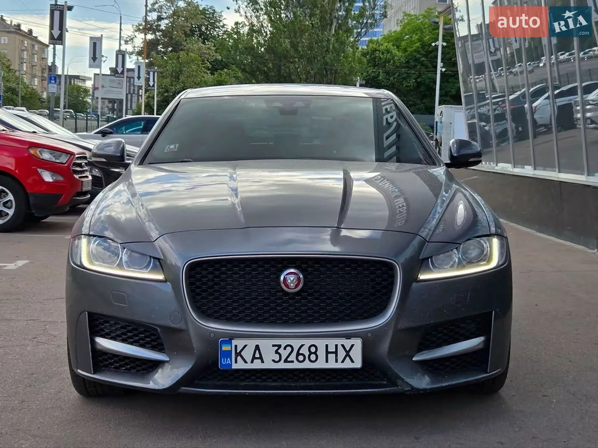2016 Jaguar XF - мініатюра 2