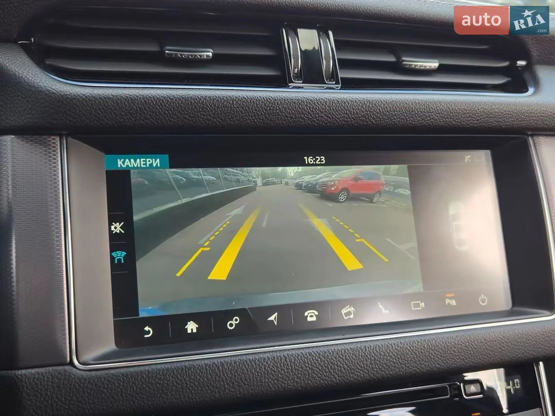 2016 Jaguar XF - мініатюра 9