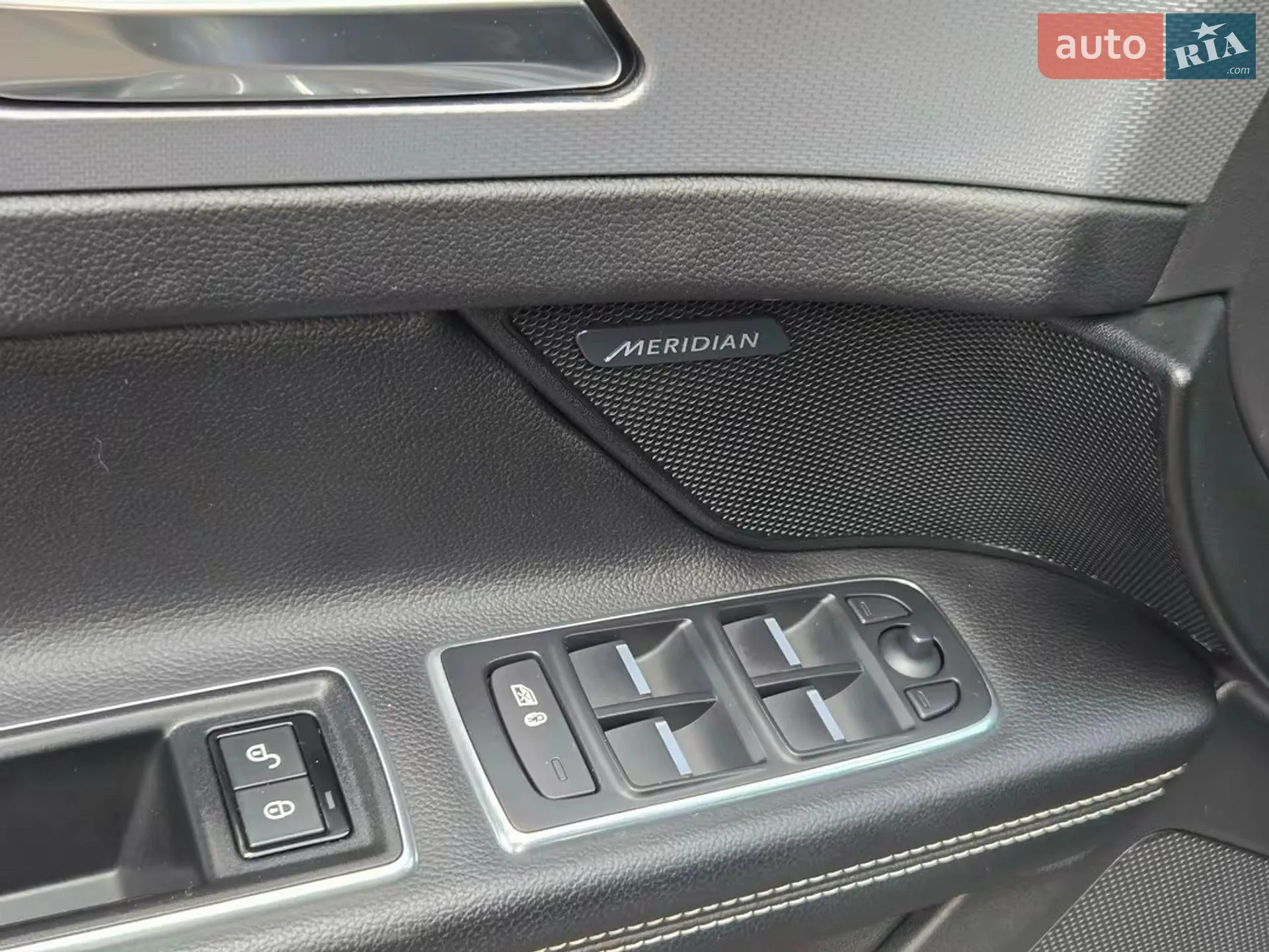 2016 Jaguar XF - мініатюра 26