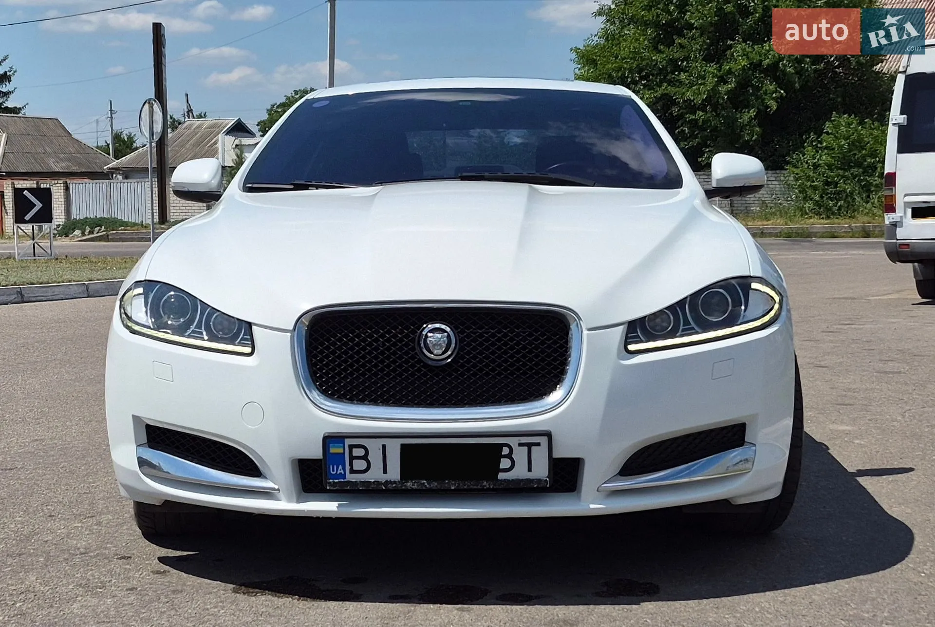 2012 Jaguar XF - мініатюра 13