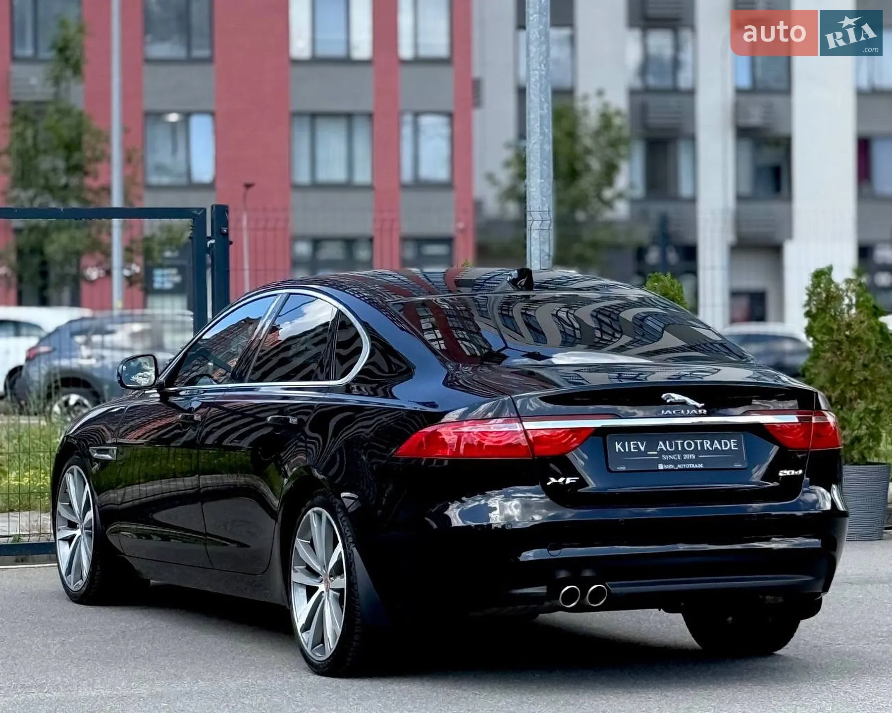 2016 Jaguar XF - мініатюра 17