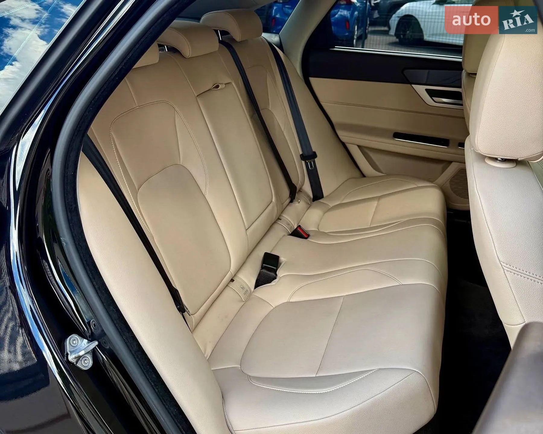 2016 Jaguar XF - мініатюра 27