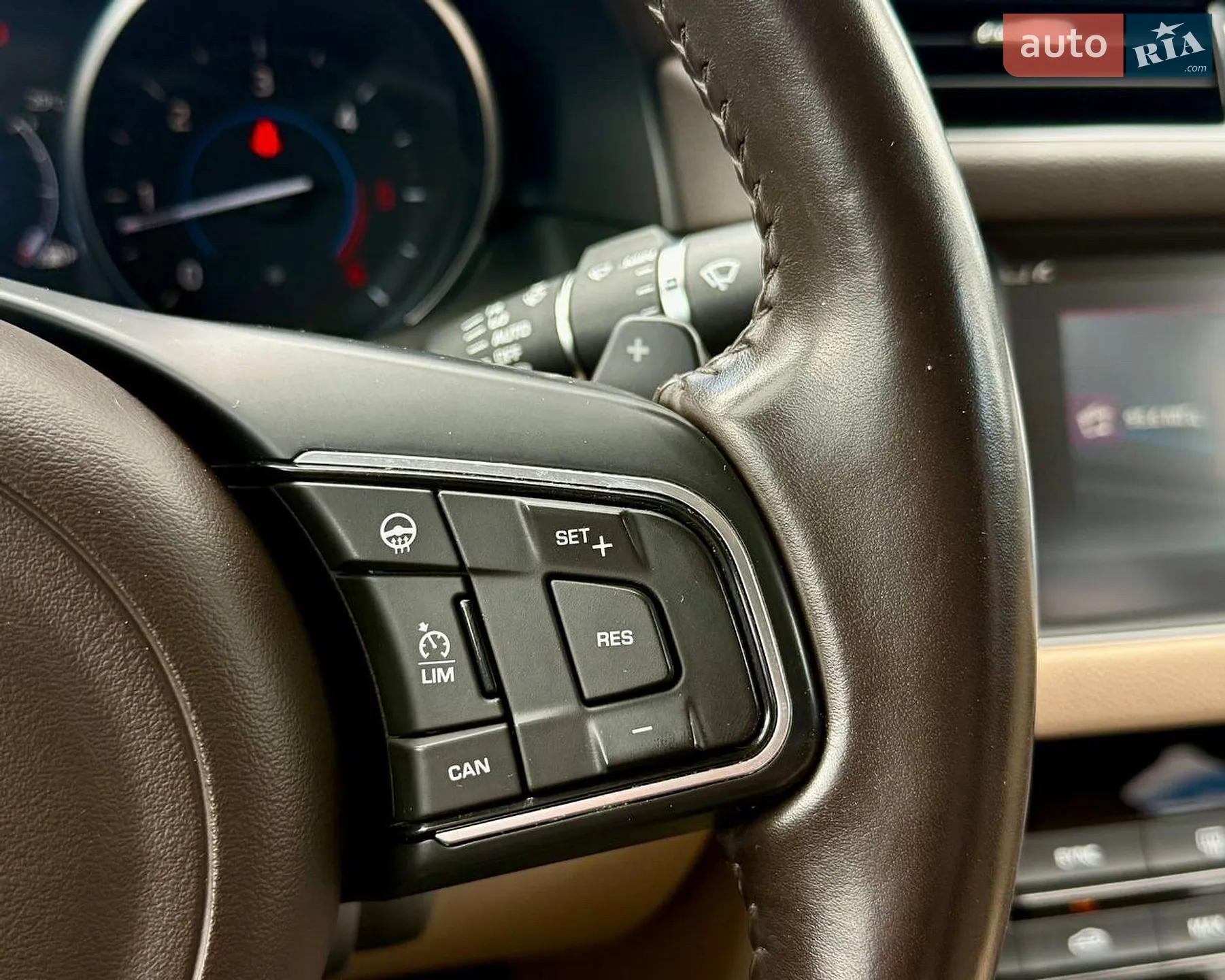 2016 Jaguar XF - мініатюра 37
