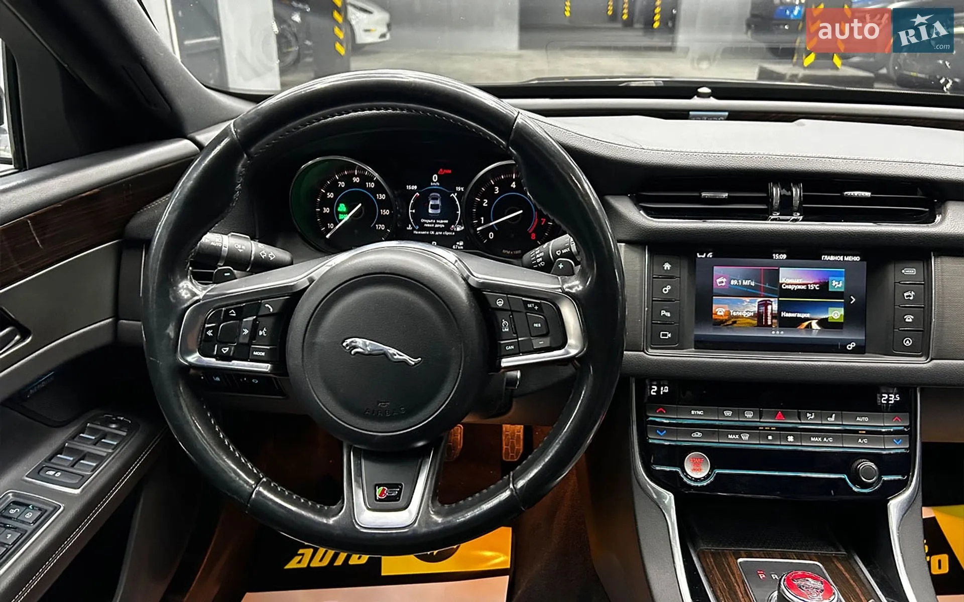 2016 Jaguar XF - мініатюра 18