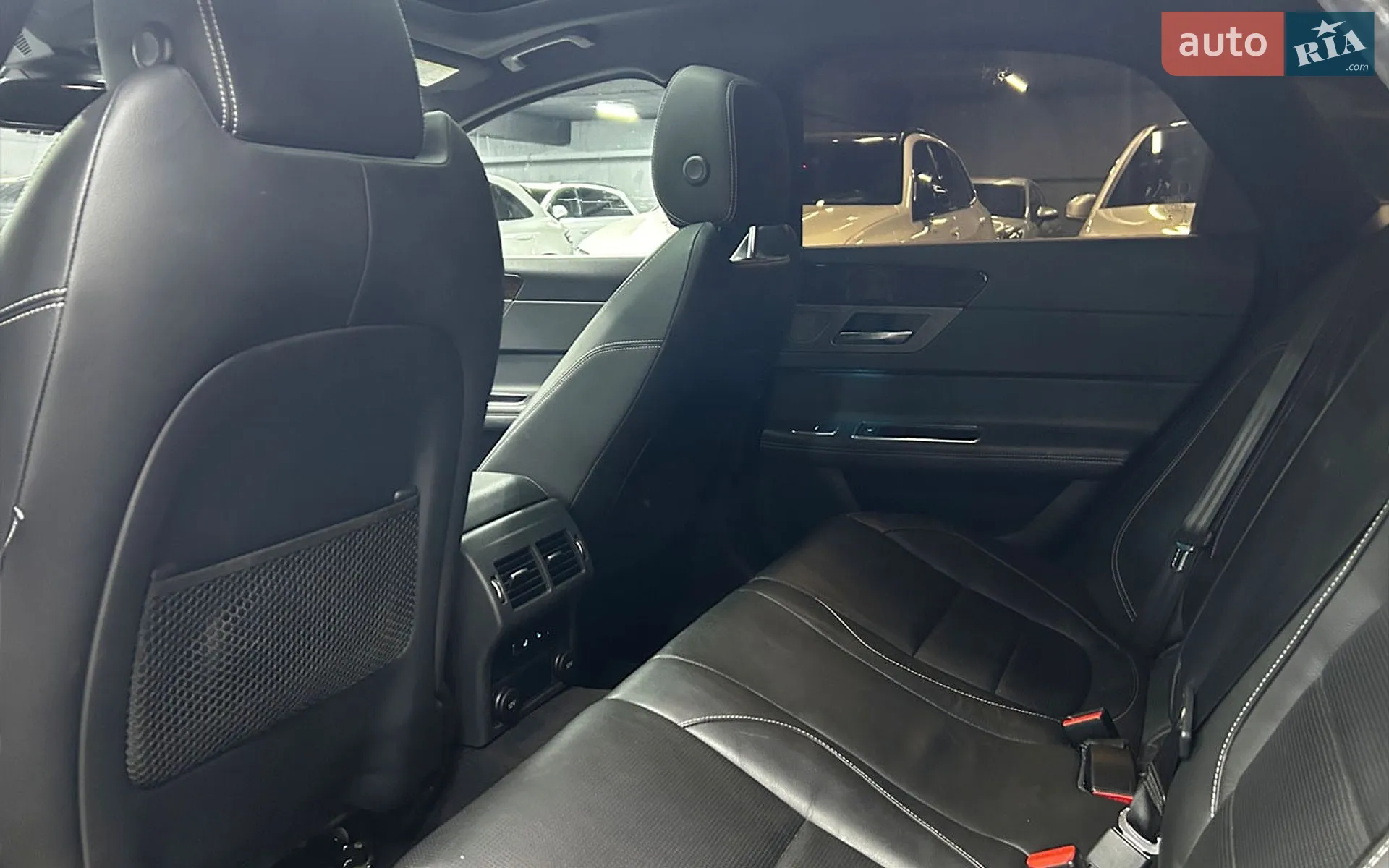 2016 Jaguar XF - мініатюра 33