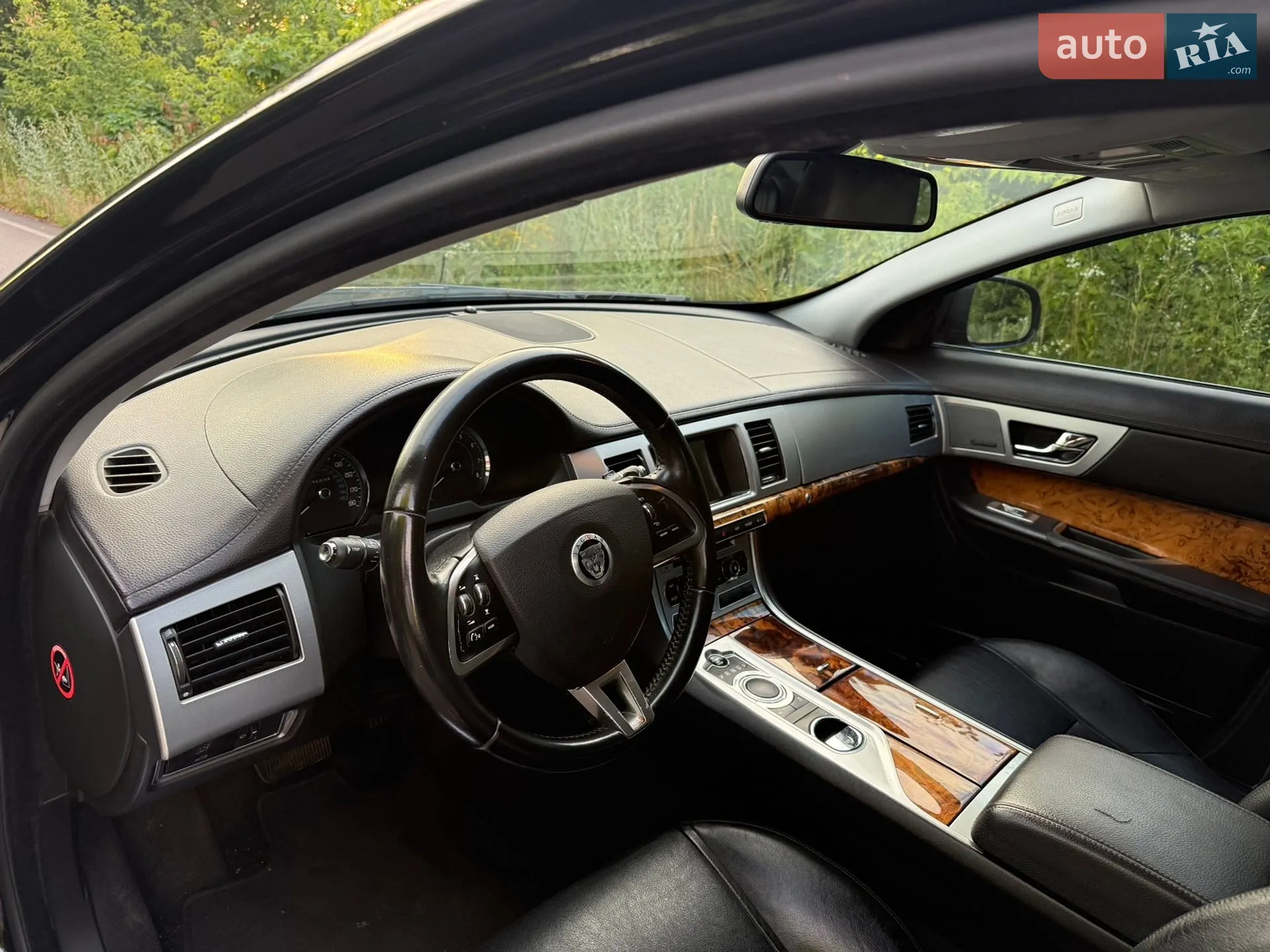 2012 Jaguar XF - мініатюра 18