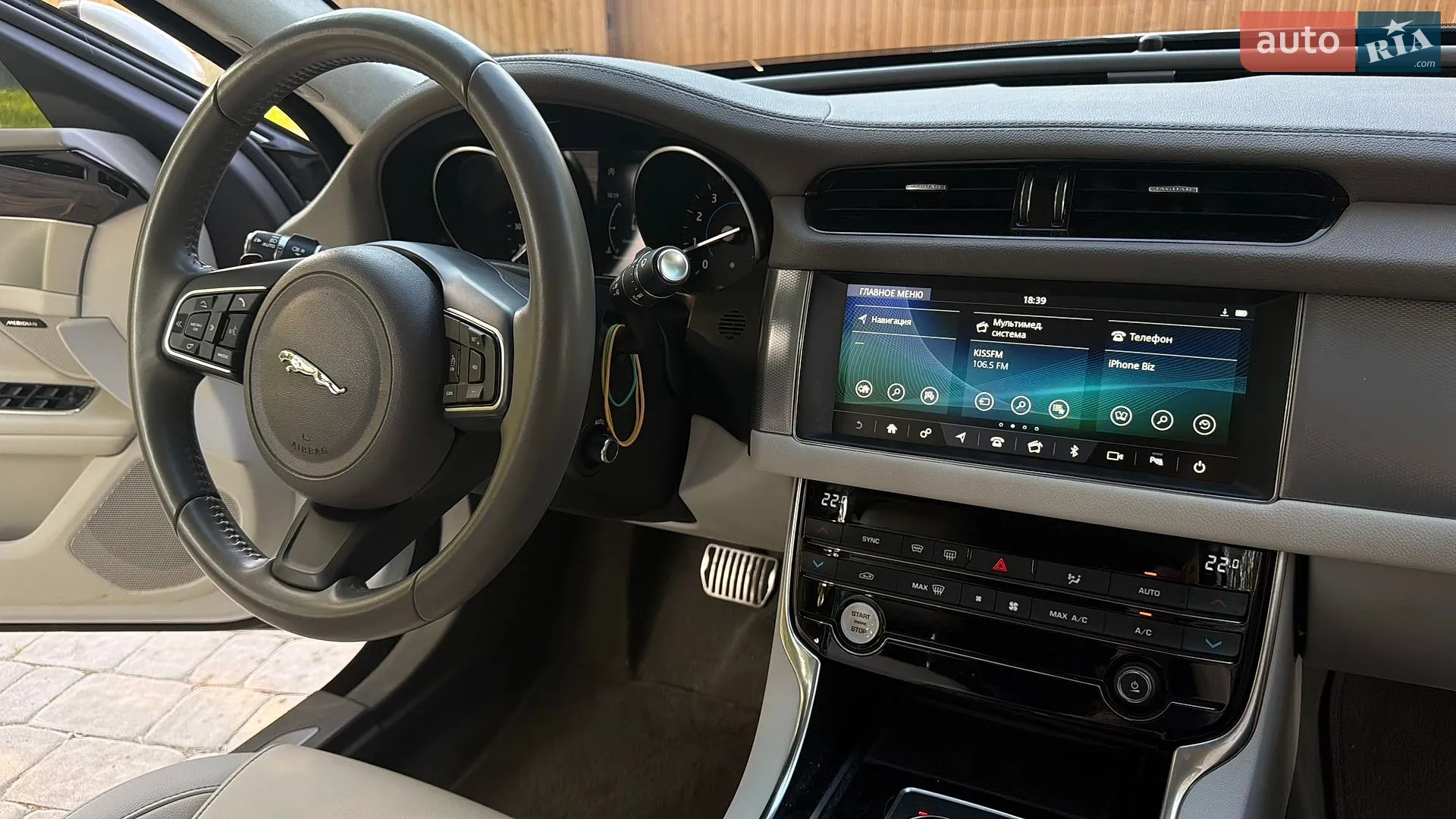 2018 Jaguar XF - мініатюра 14