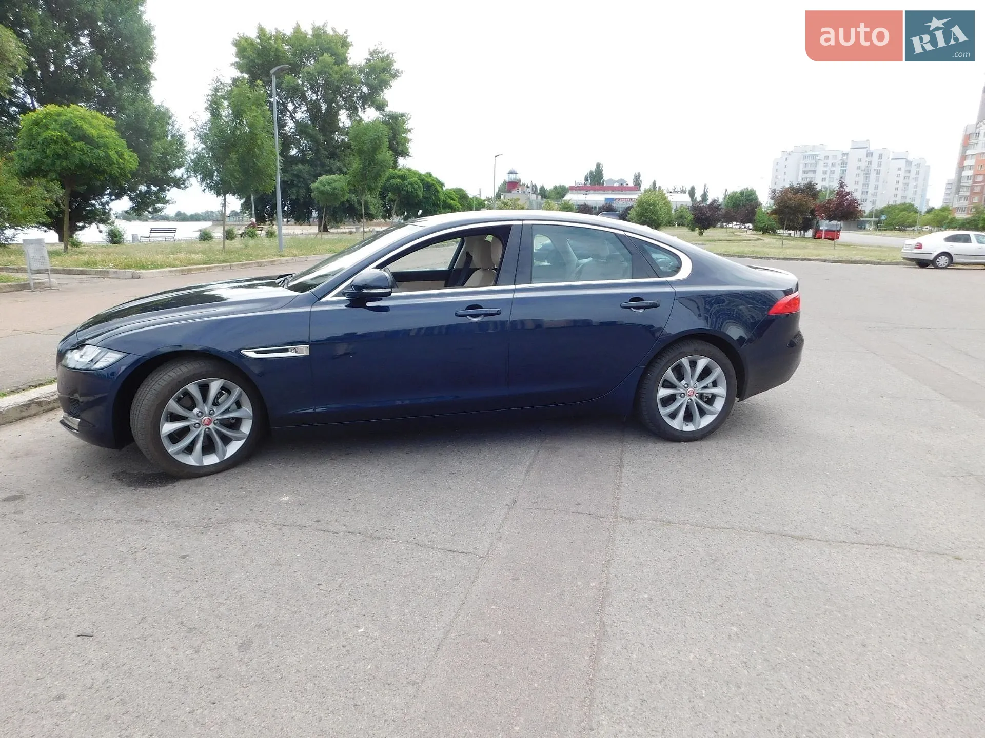 2019 Jaguar XF - мініатюра 5