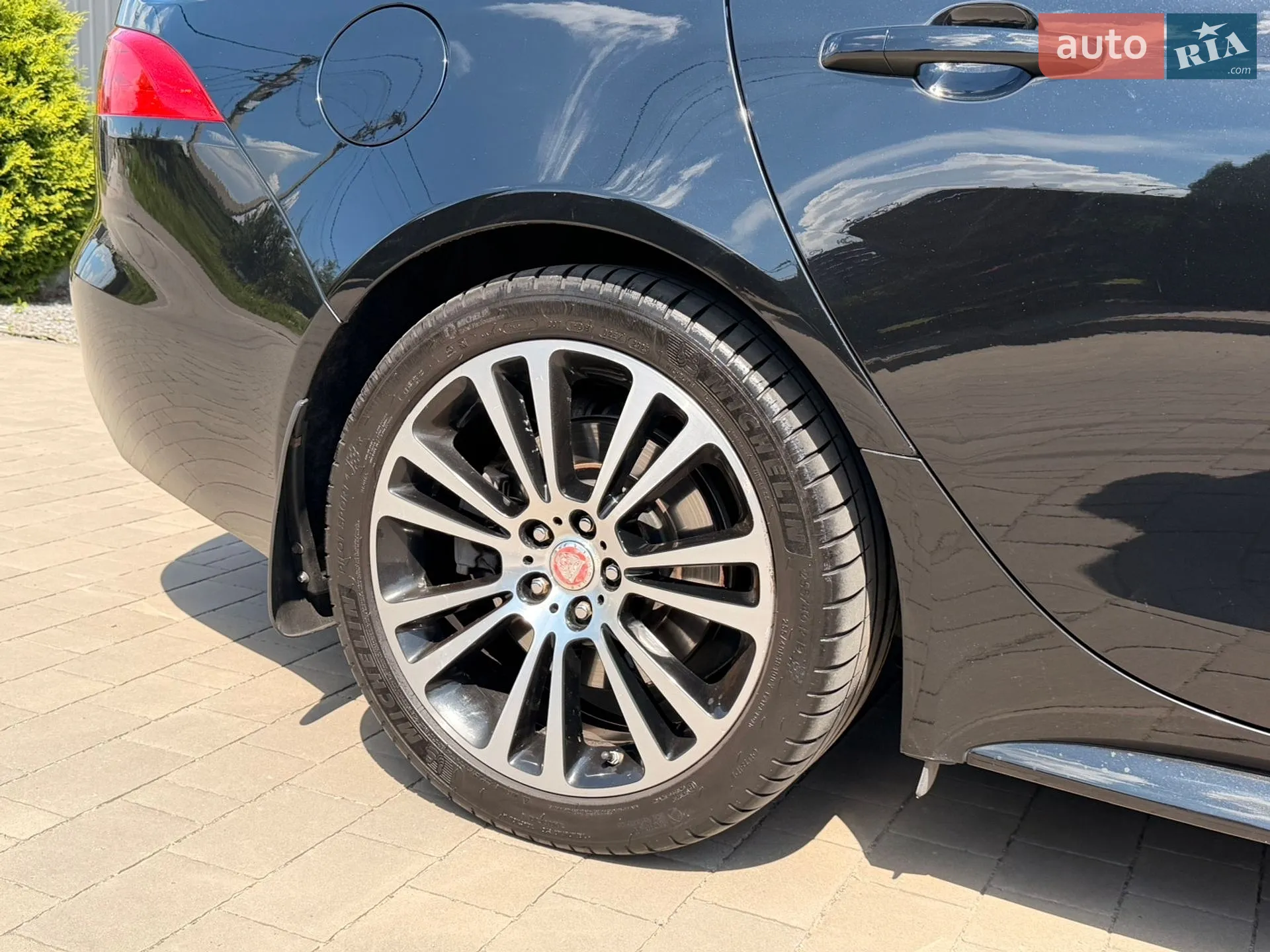 2016 Jaguar XF - мініатюра 10