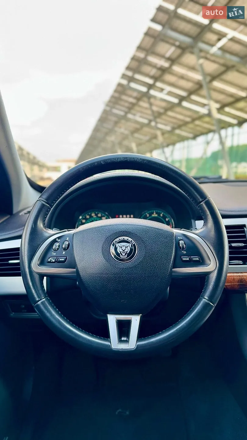2013 Jaguar XF - мініатюра 24