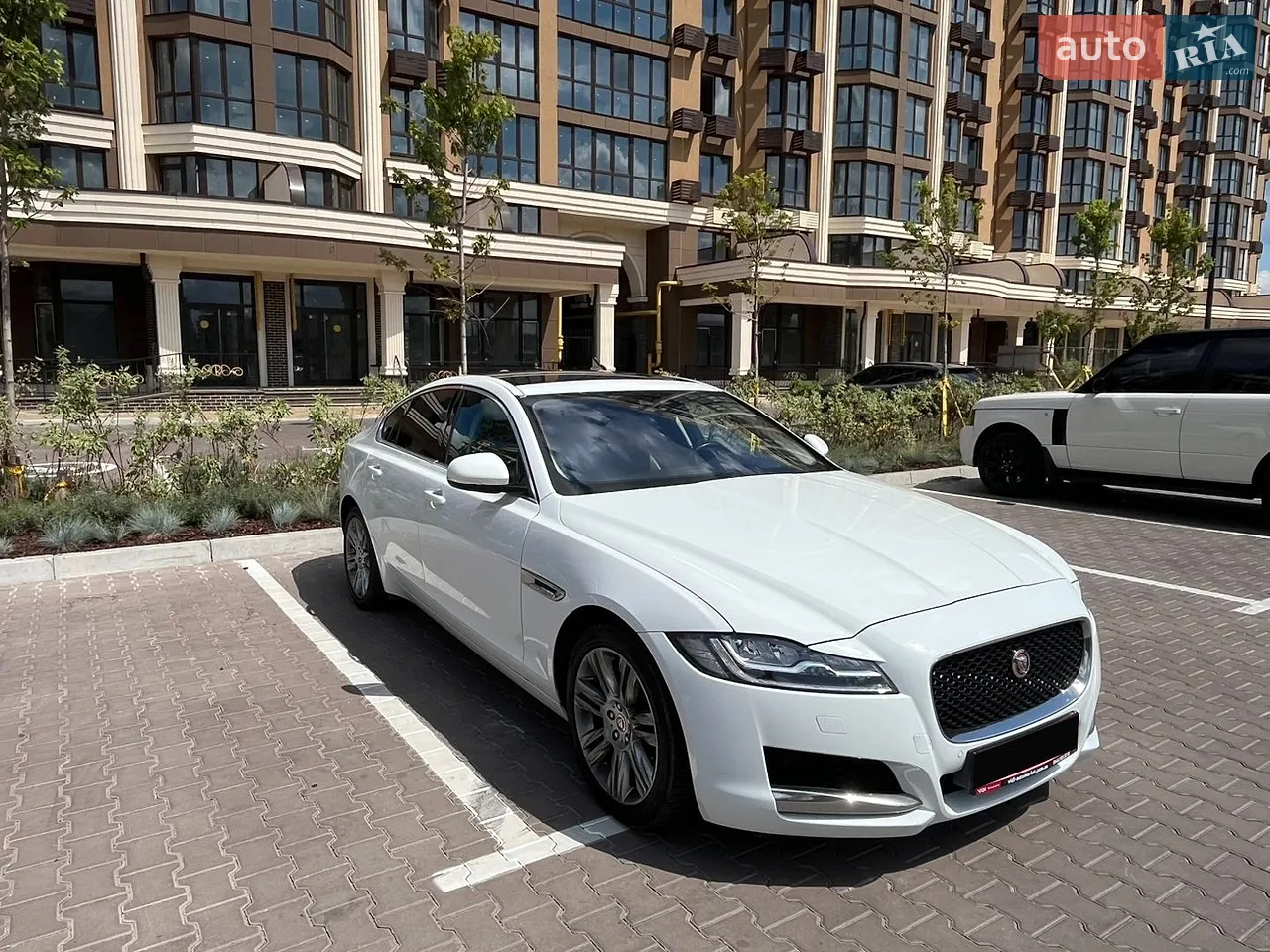 2015 Jaguar XF - мініатюра 12