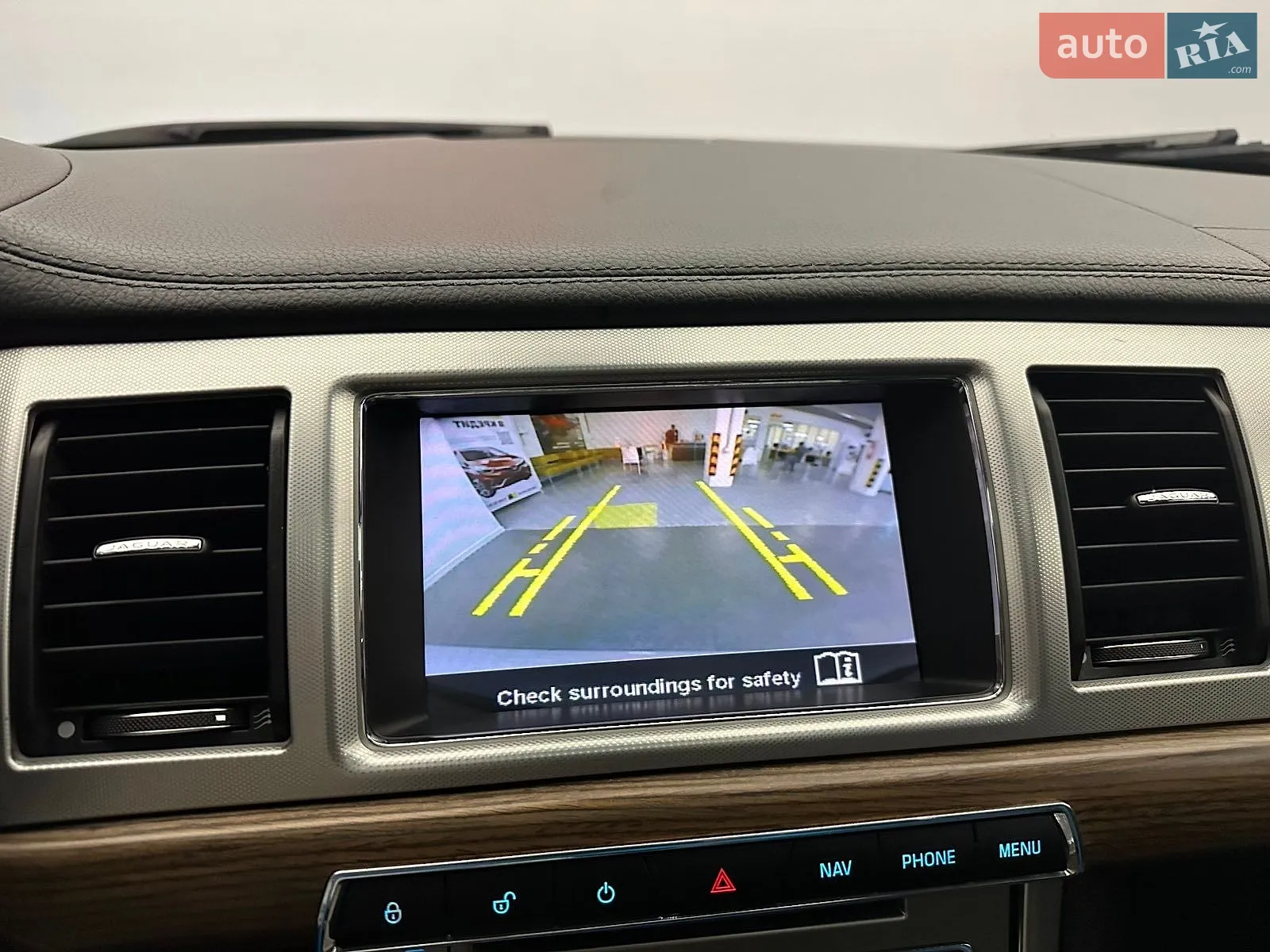 2014 Jaguar XF - мініатюра 11