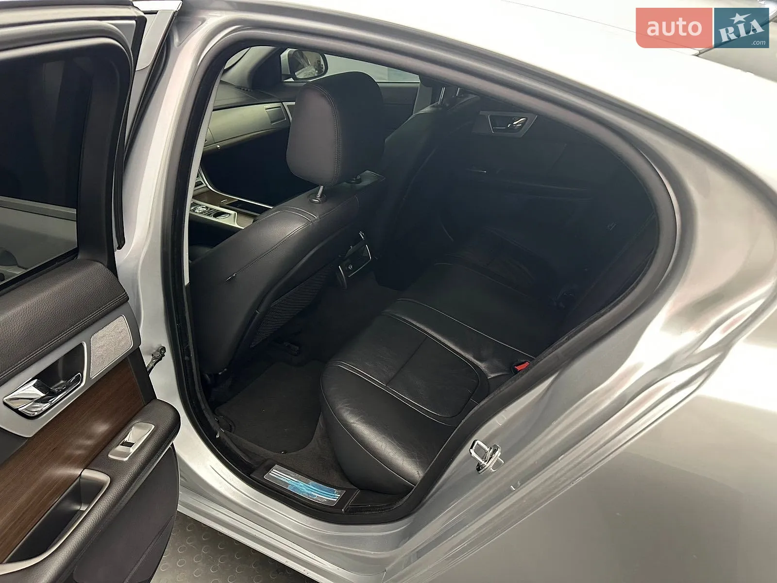 2014 Jaguar XF - мініатюра 15