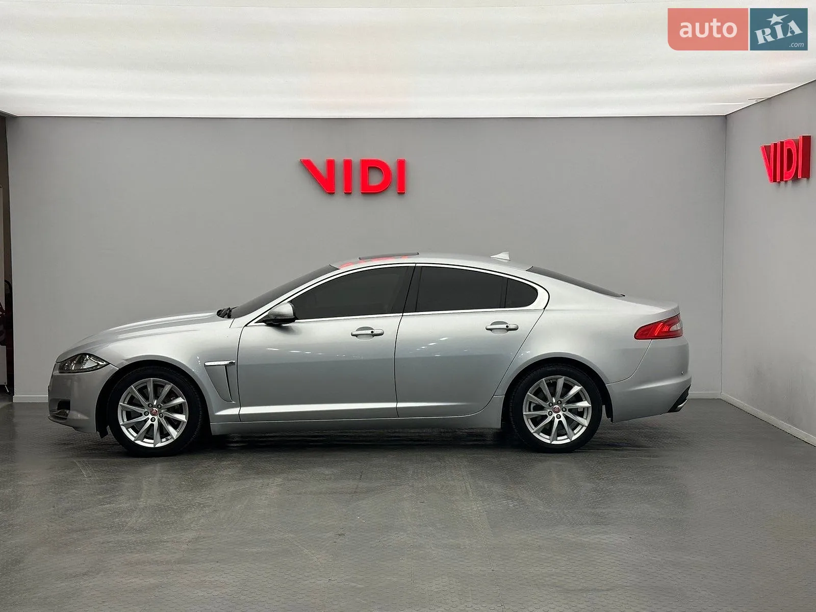2014 Jaguar XF - мініатюра 6