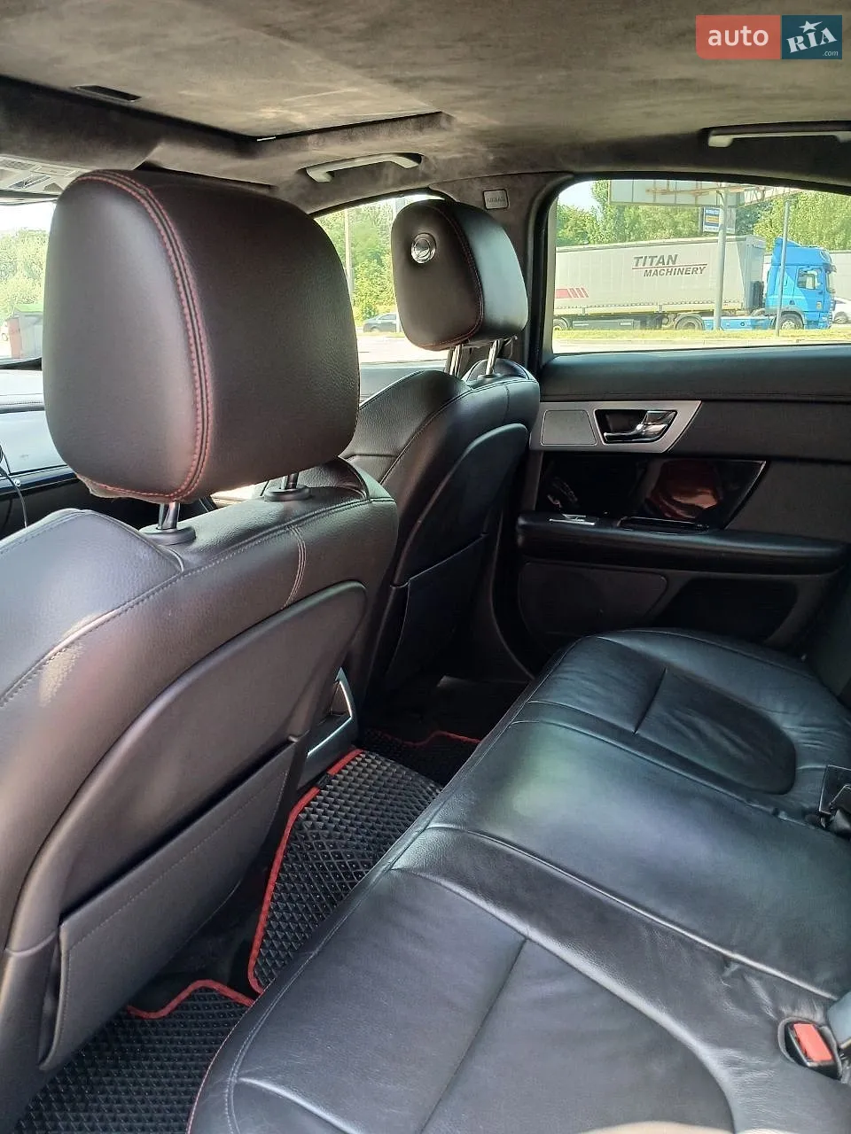 2015 Jaguar XF - мініатюра 14