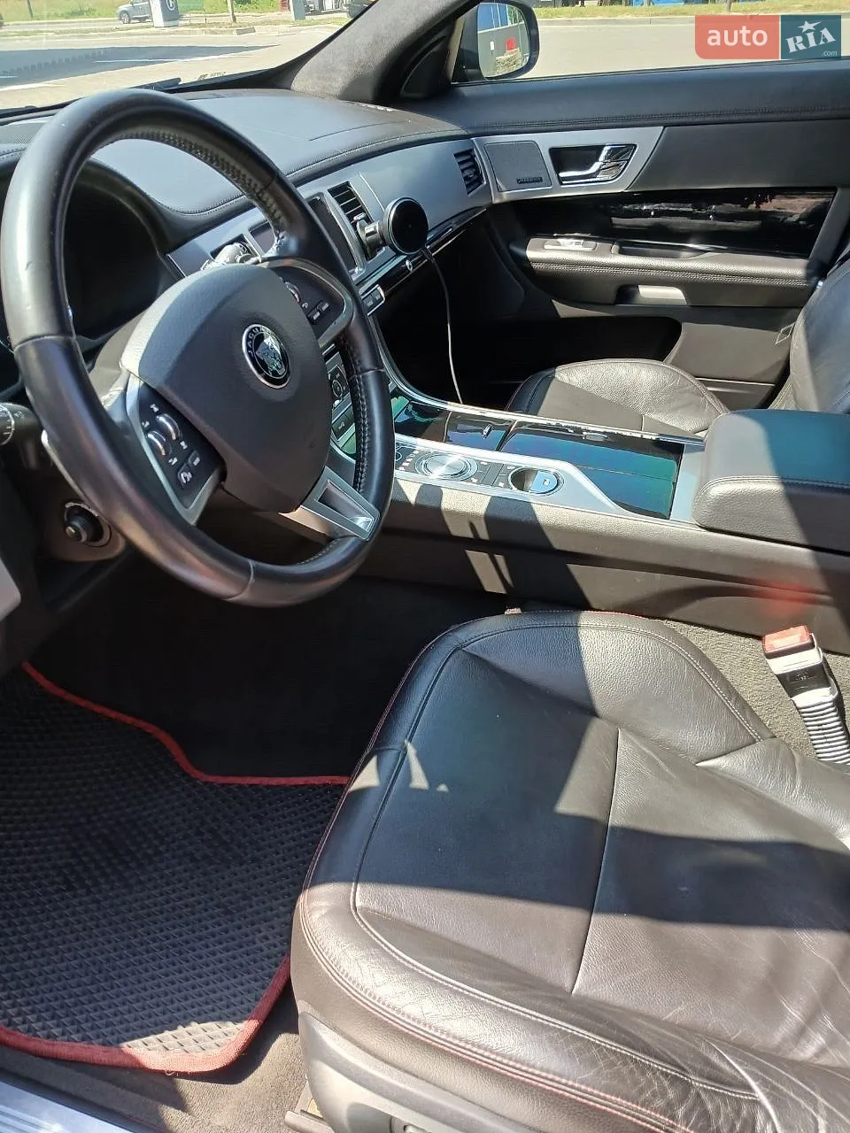 2015 Jaguar XF - мініатюра 16