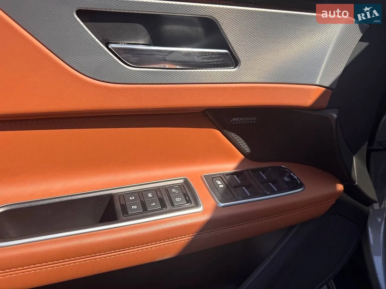 2019 Jaguar XF - мініатюра 12