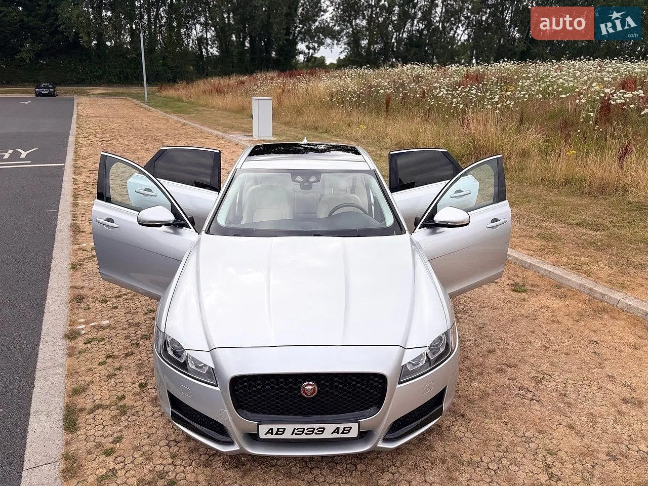 2016 Jaguar XF - мініатюра 21