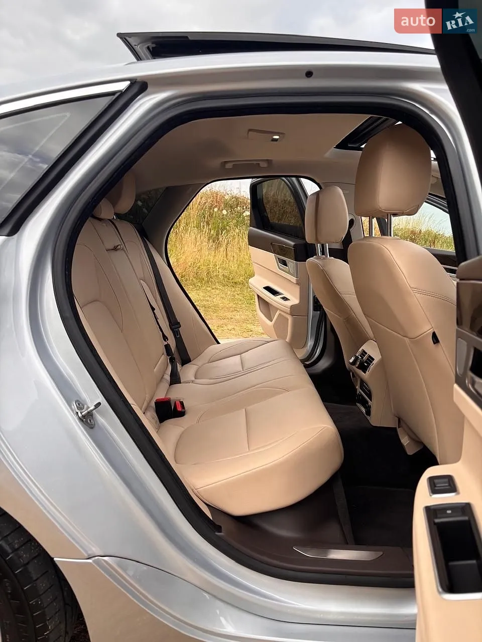 2016 Jaguar XF - мініатюра 7