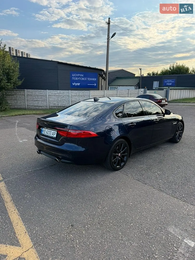 2016 Jaguar XF - мініатюра 3