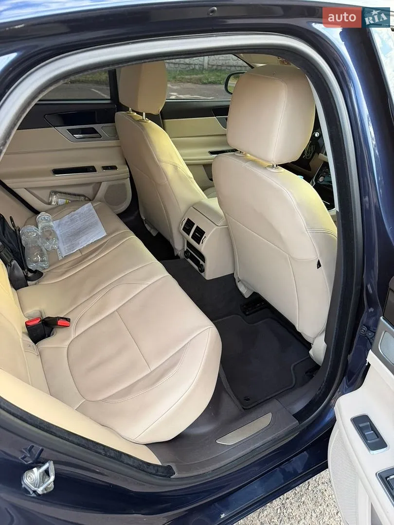 2016 Jaguar XF - мініатюра 12