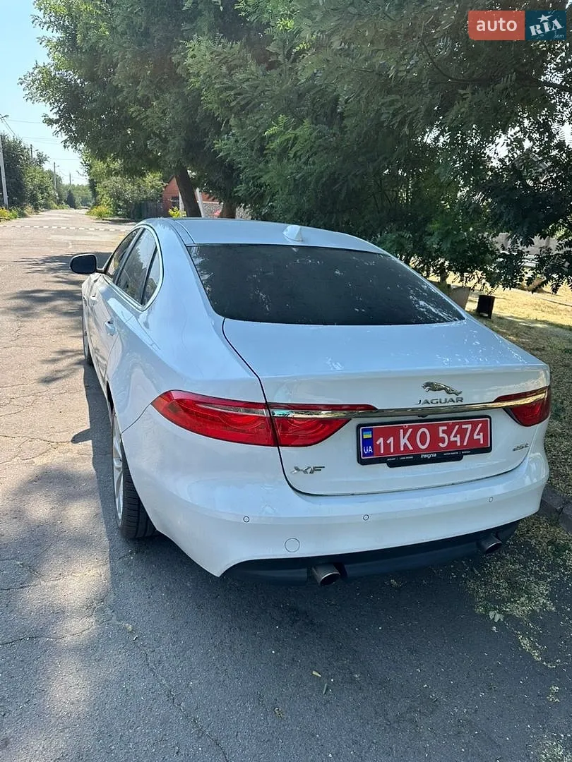 2017 Jaguar XF - мініатюра 5