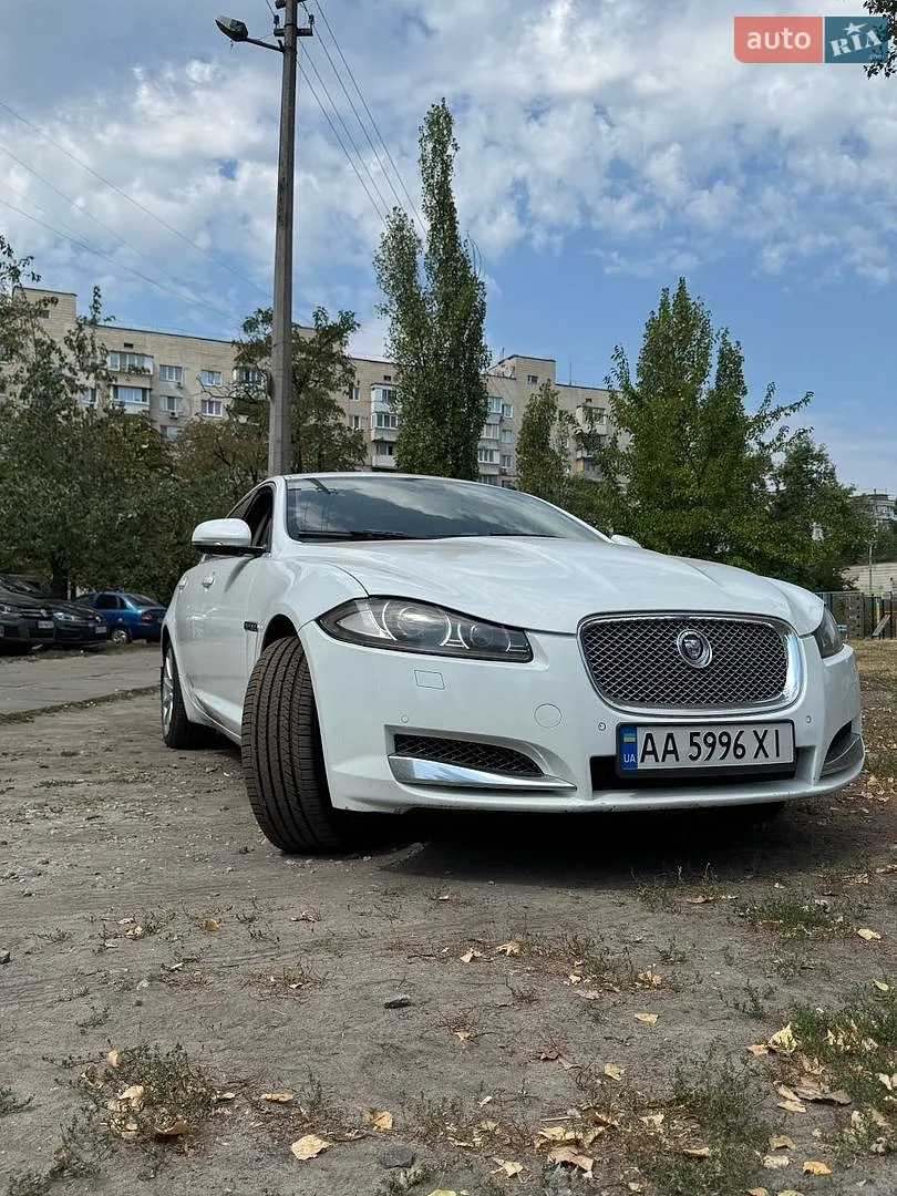 2013 Jaguar XF - мініатюра 3