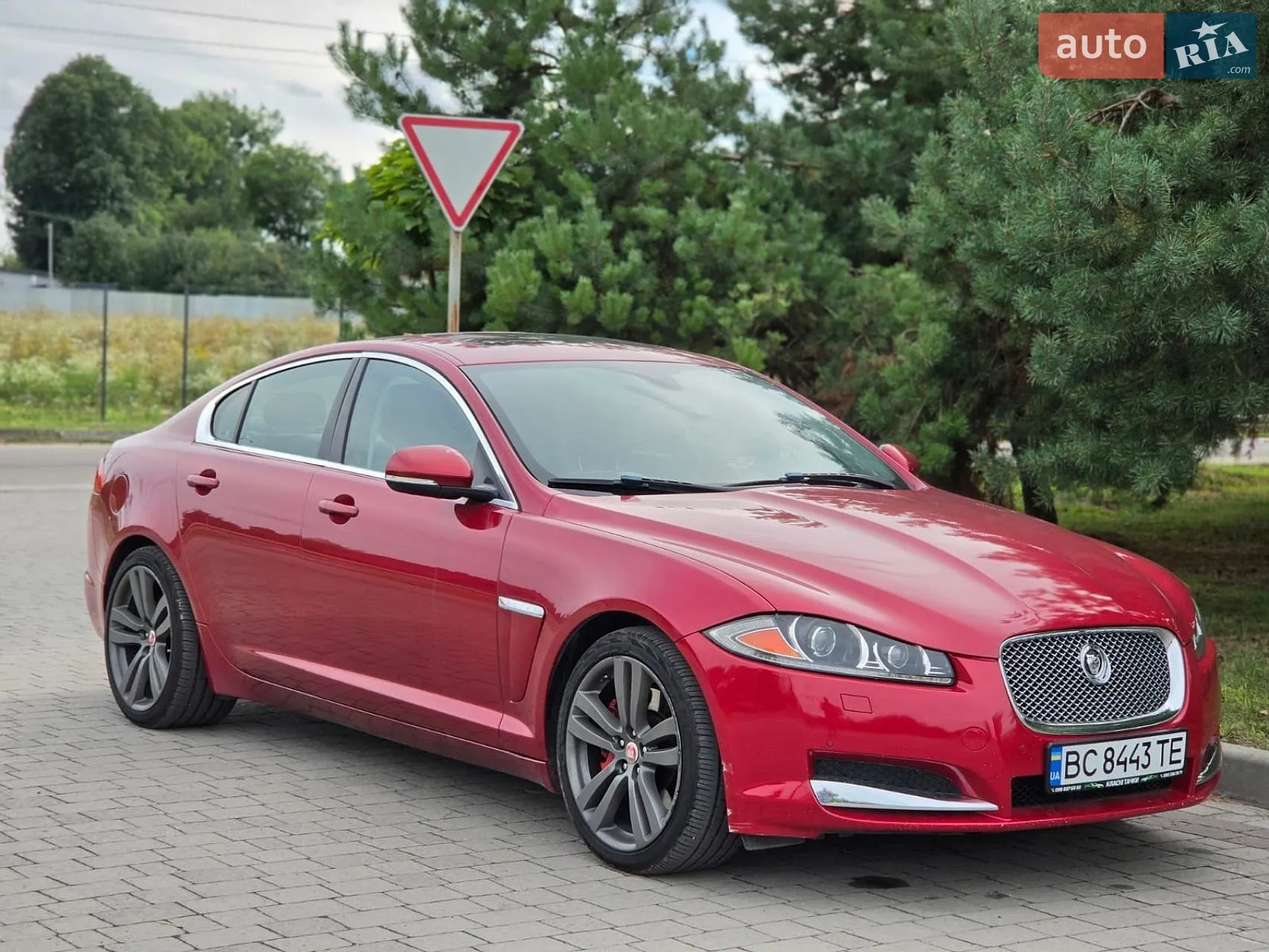 2013 Jaguar XF - мініатюра 26